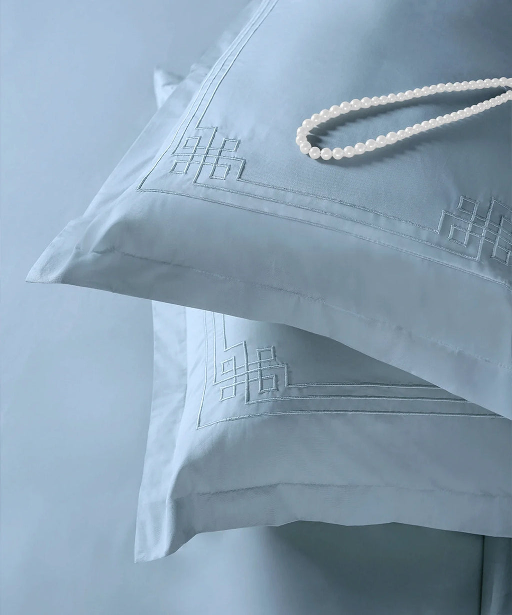 Nectarsoft Luxe Living Solid King Bedsheet Set, Windsor, Blue Shadow|300 TC Cotton| 4 Pillow Cover