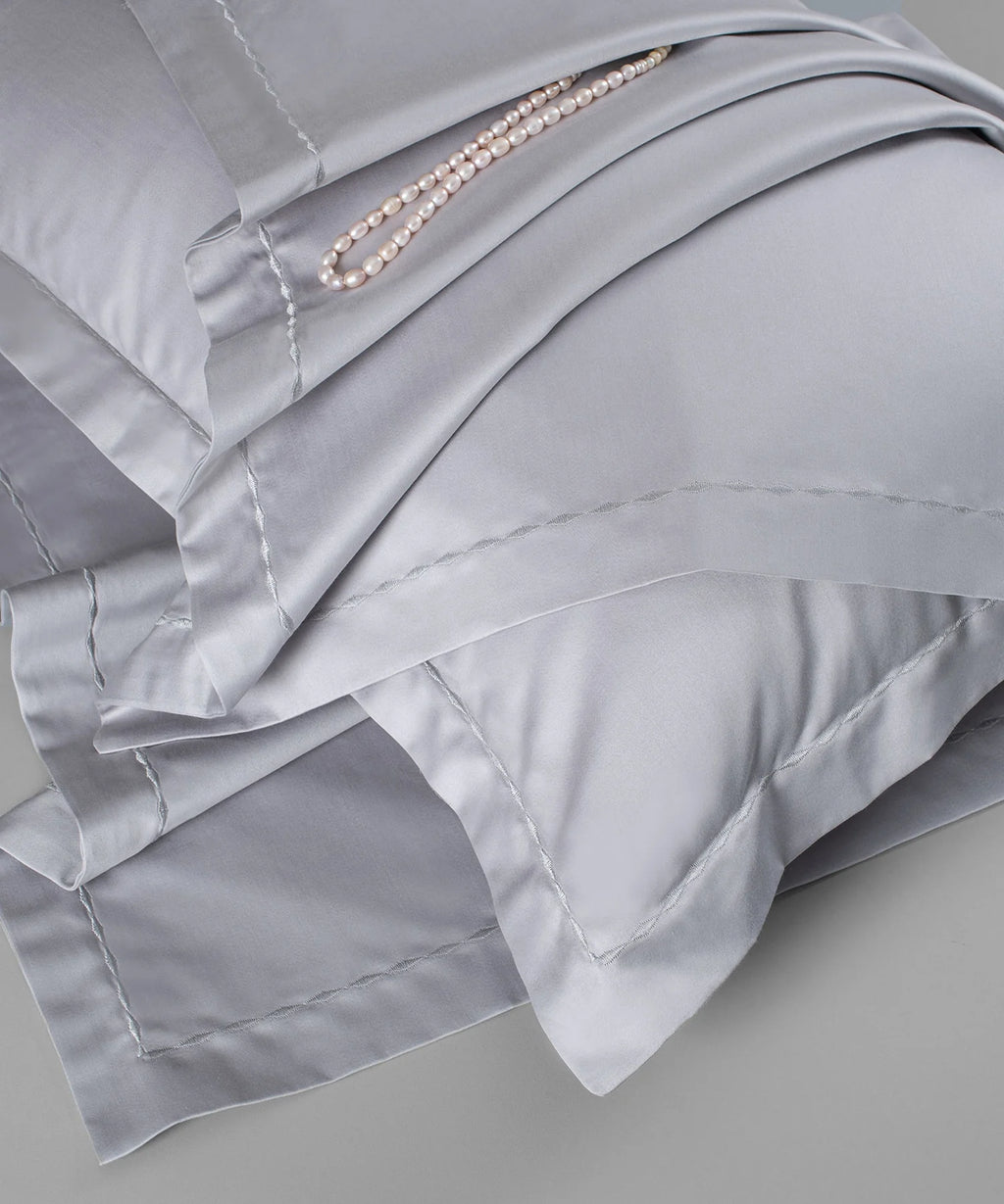 Nectarsoft King Solid Bedsheet Set, Light Grey| 600 TC Cotton| 4 Pillow Covers