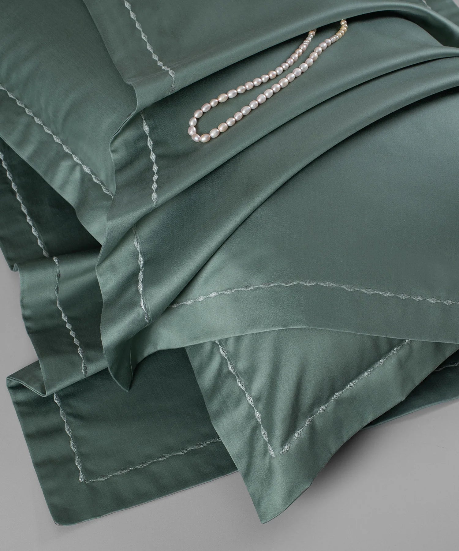 Nectarsoft King Solid Bedsheet Set, Green| 600 TC Cotton| 4 Pillow Covers