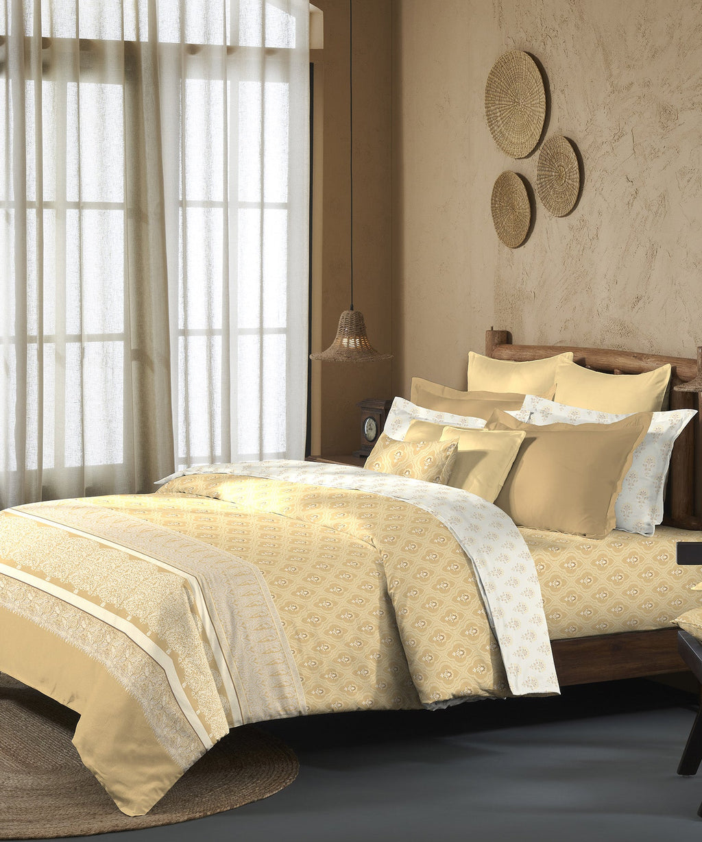 Sanskriti Banarasi Brown King Bedsheet With 2 Pillow Cover, 144Tc, 100% Cotton, Floral, Brown
