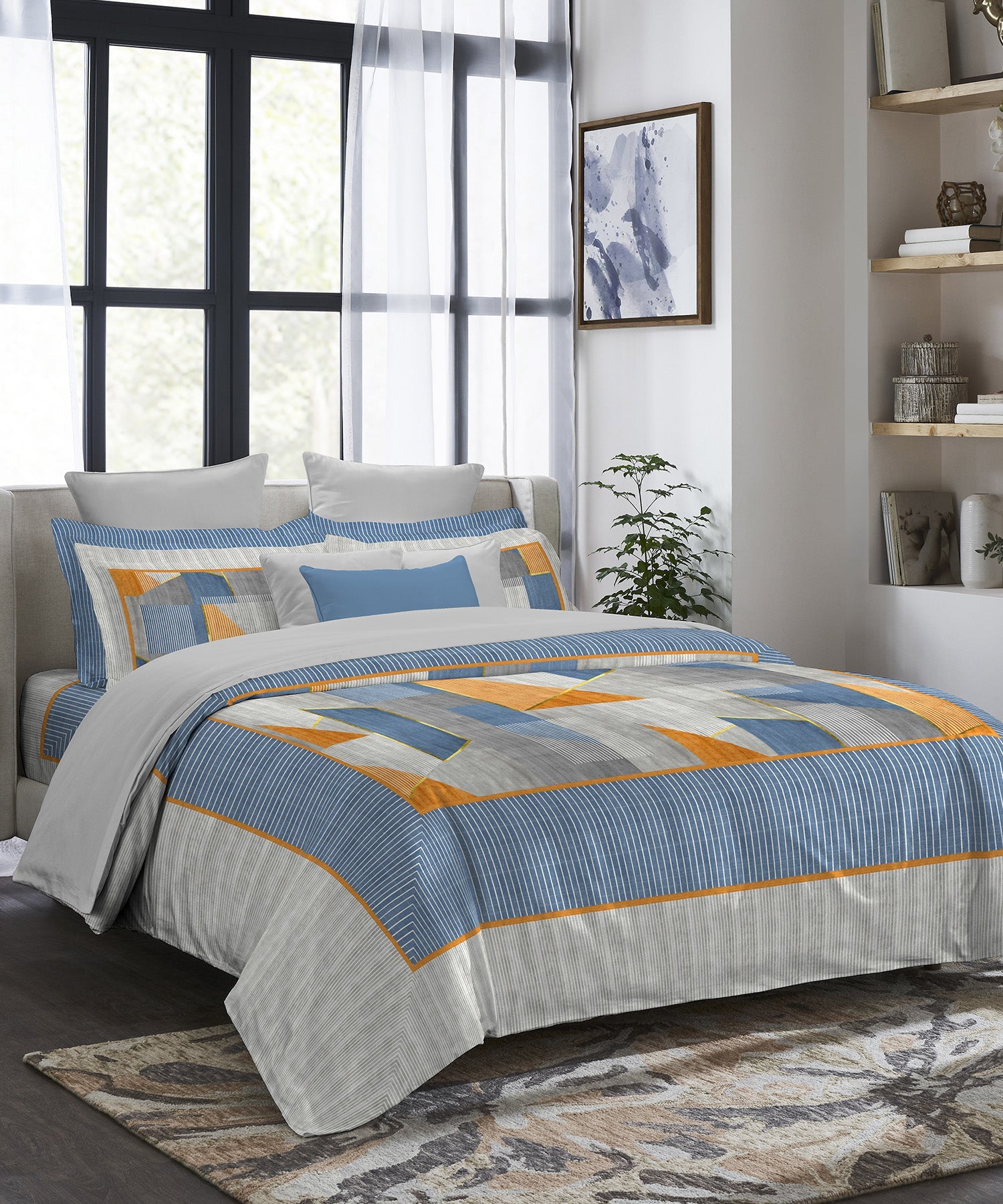 Indulgence Painterly Pattern King Bedsheet Set, Geo-Classical|300 TC Cotton| 4 Pillow Covers