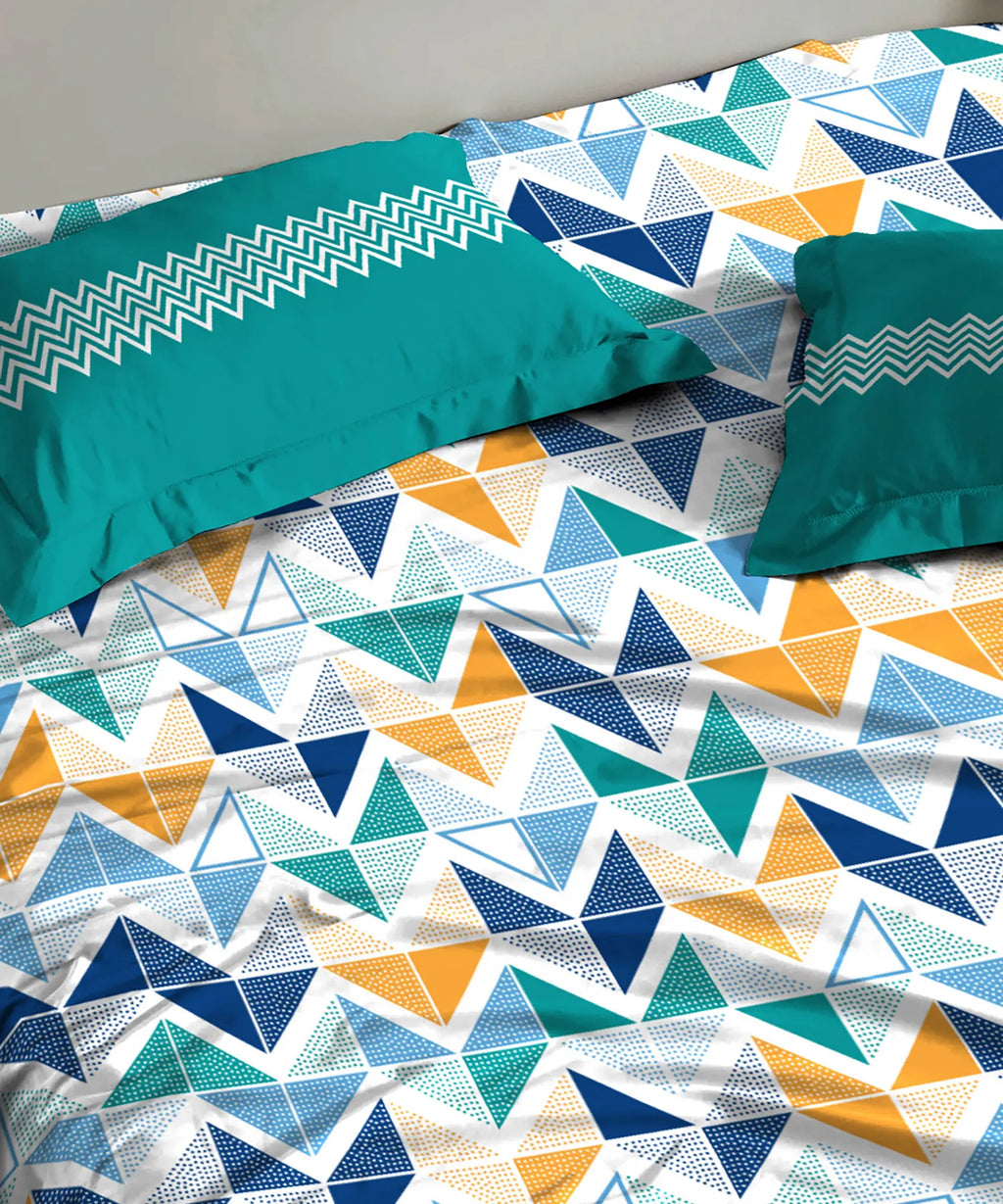 Urban Comfort Queen Bedsheet Set, Trippy Triangles Blue |144 TC Cotton| 2 Pillow Covers