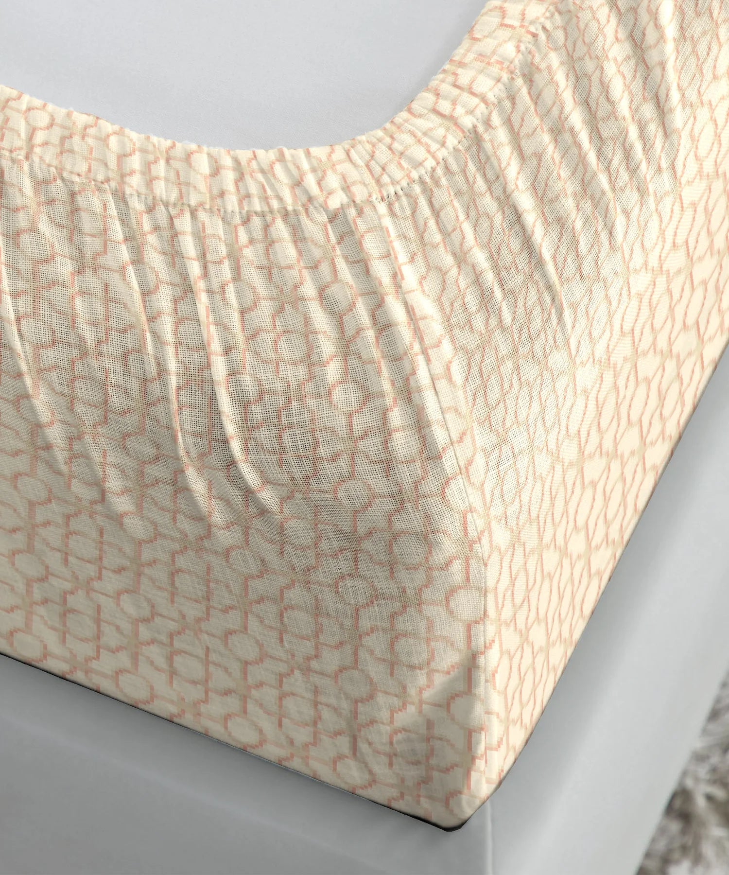 Gates Around The Globe King Fitted Bedsheet Set, Arqadia| 180 TC Cotton| 2 Pillow Covers