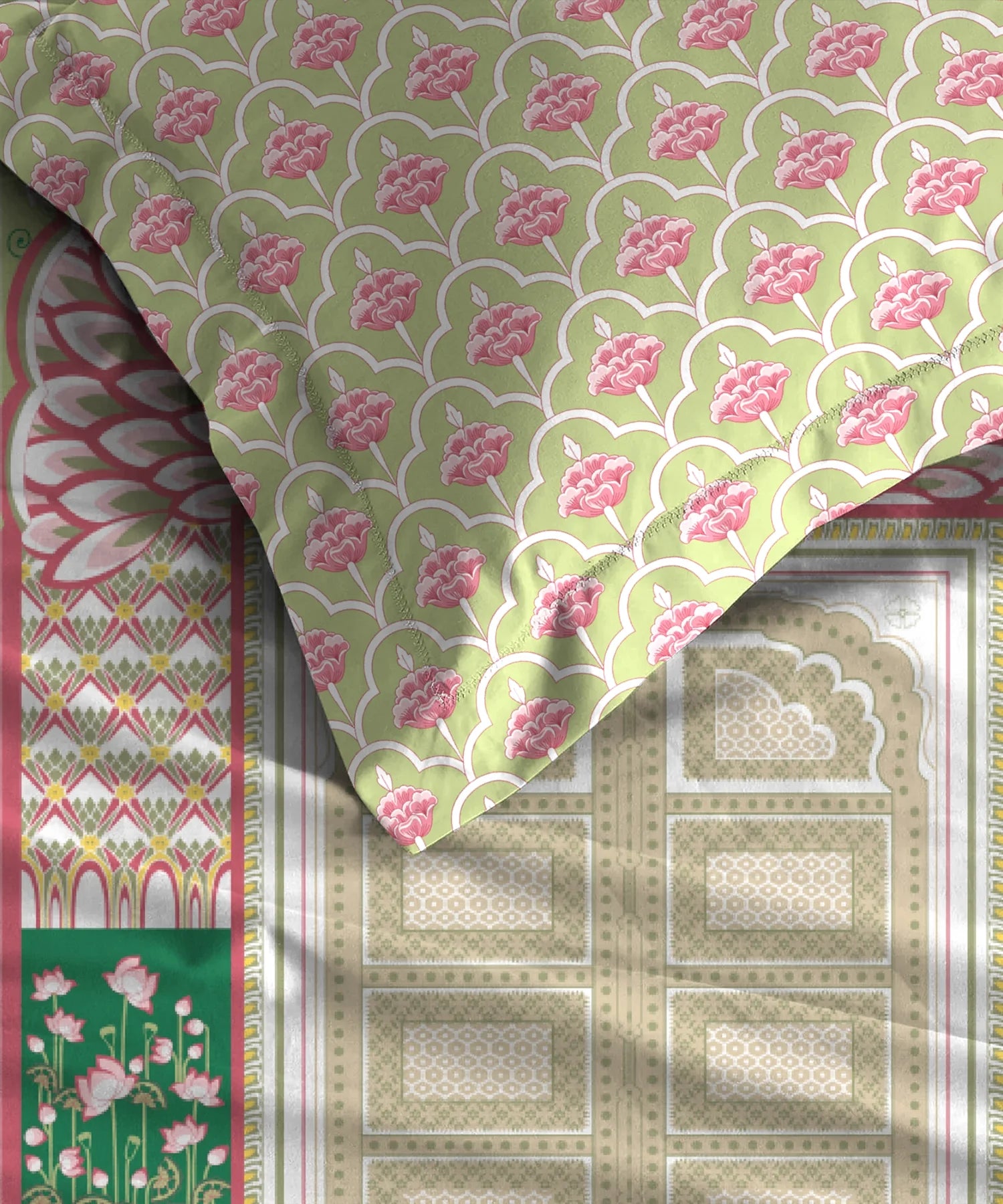 Gates Around The Globe King Fitted Bedsheet Set, Lirale| 180 TC Cotton| 2 Pillow Covers