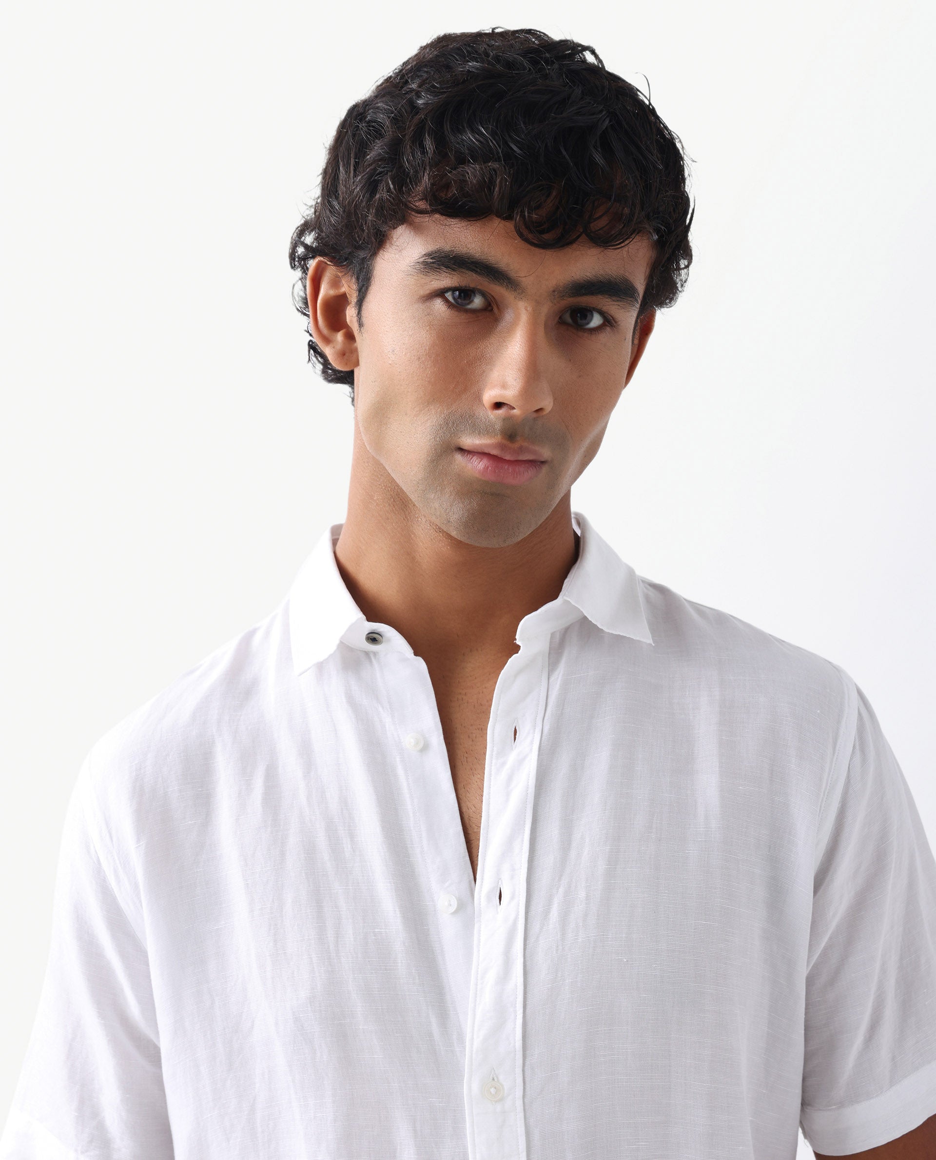 Rare Rabbit Men's Mik White Linen Blend Plain Regular Fit Half Sleeve Collared Shirt