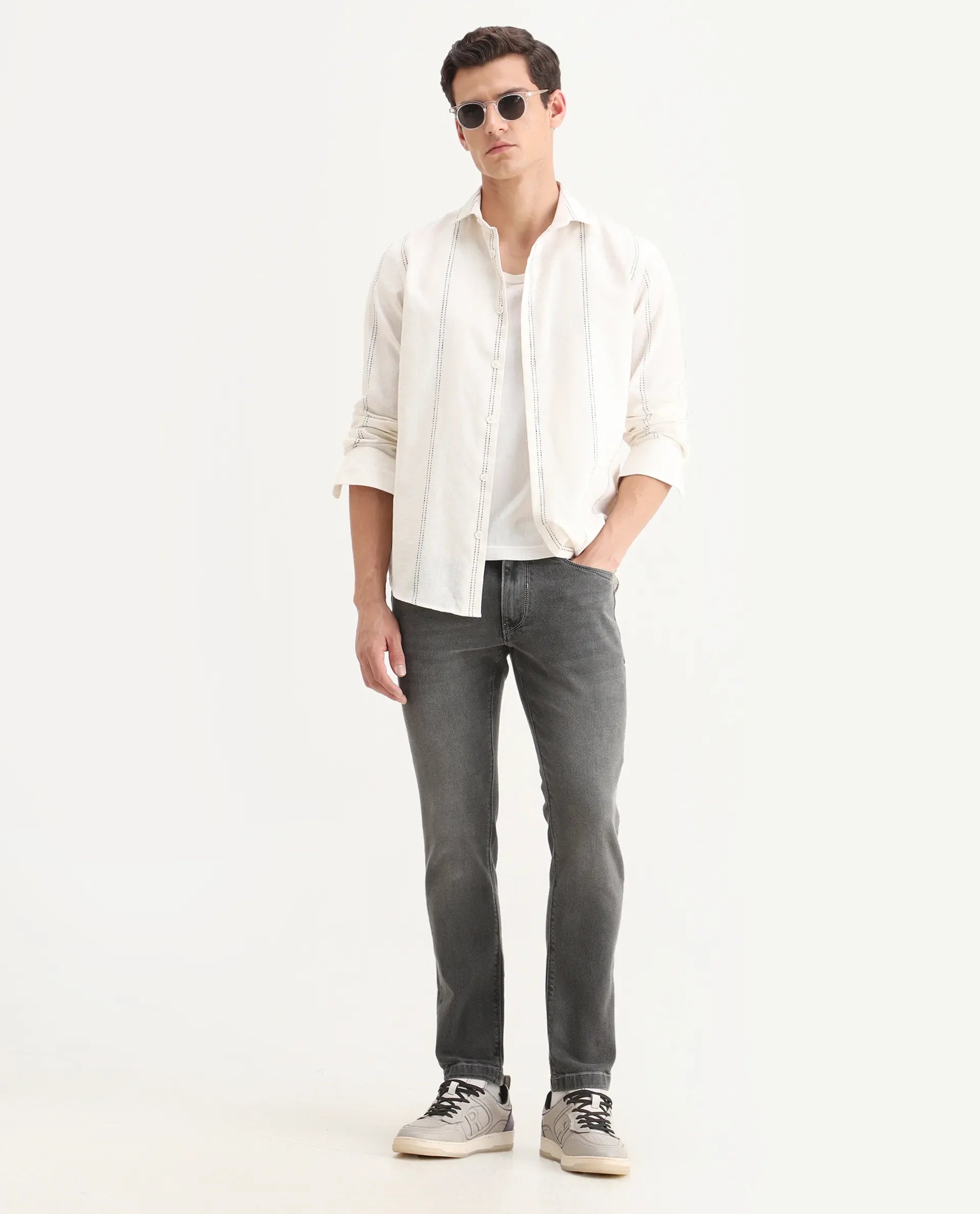 Rare Rabbit Men's Divi Light Grey Cotton Plain Hawk Slim Fit Jeans