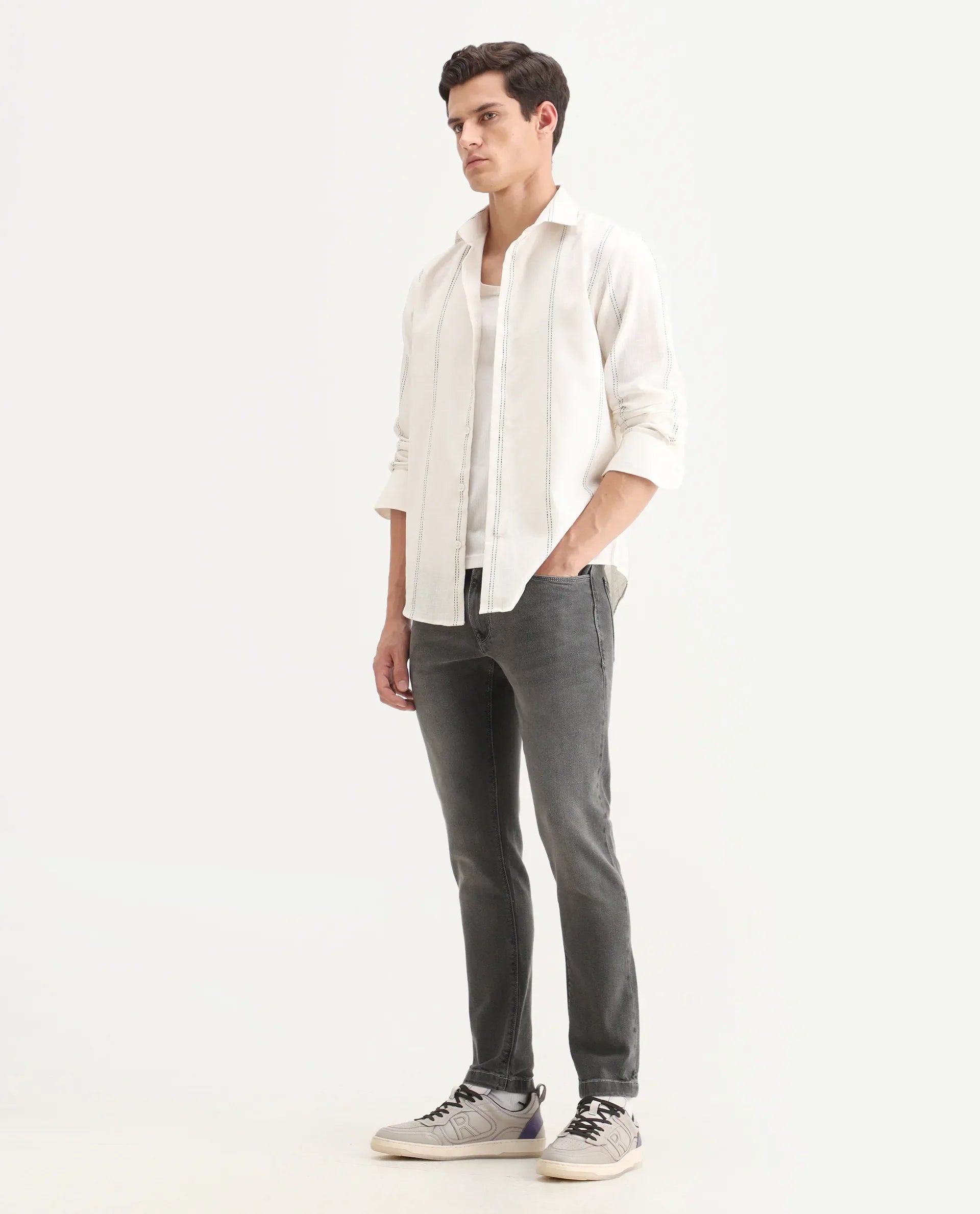 Rare Rabbit Men's Divi Light Grey Cotton Plain Hawk Slim Fit Jeans