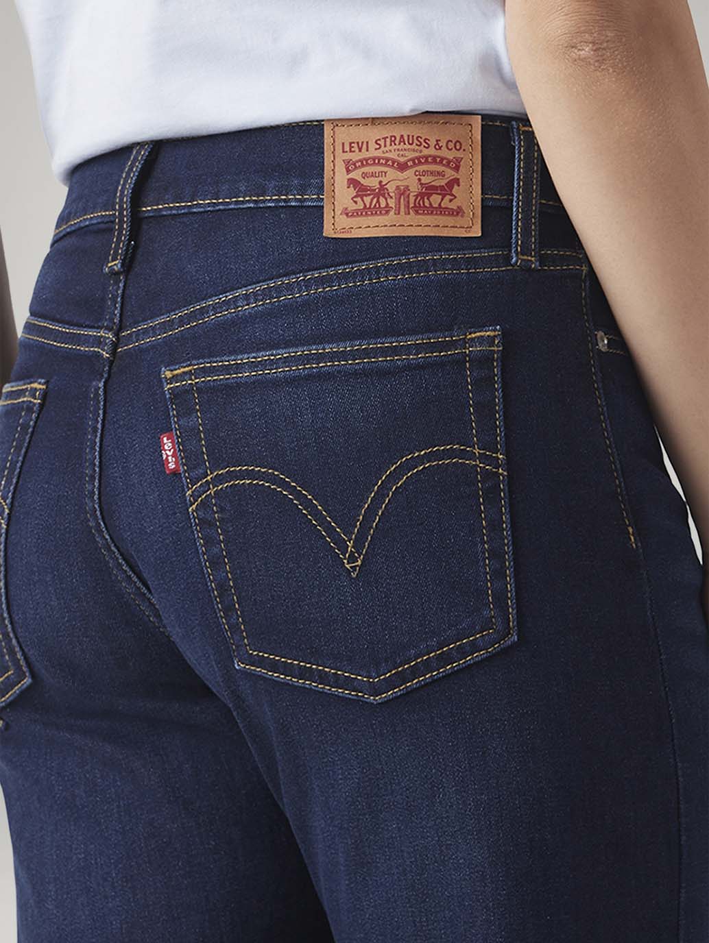 Women's Indigo Wedgie Straight Fit High Rise Jeans