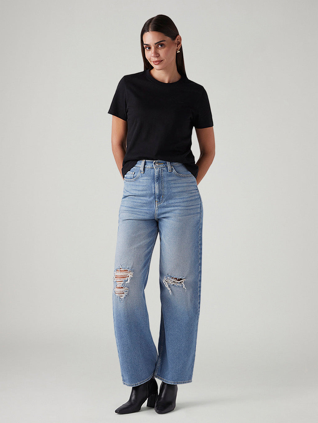 Women's Light Blue Loose Fit High Rise Jeans
