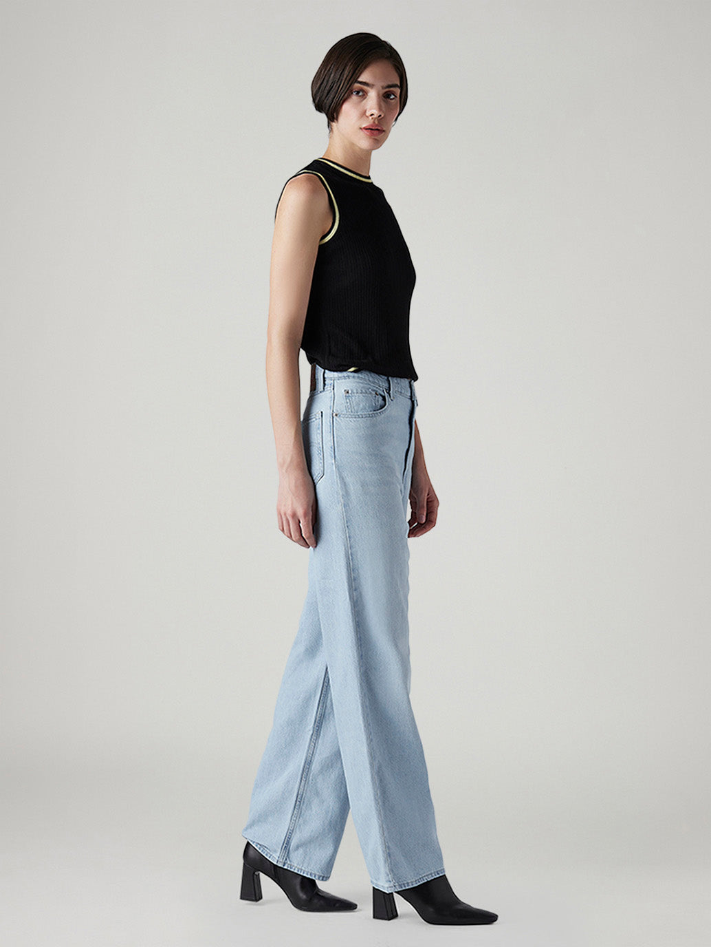 Women's Light Indigo Loose Fit High Rise Jeans