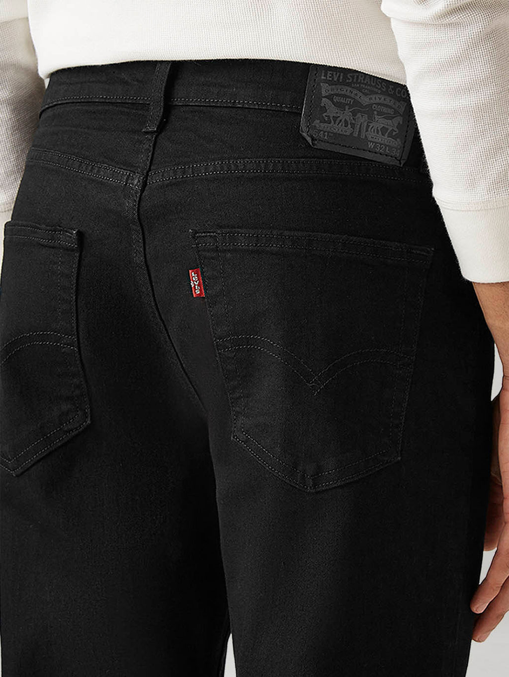 Men's 541 Black Athletic Tapered Fit Mid Rise Jeans