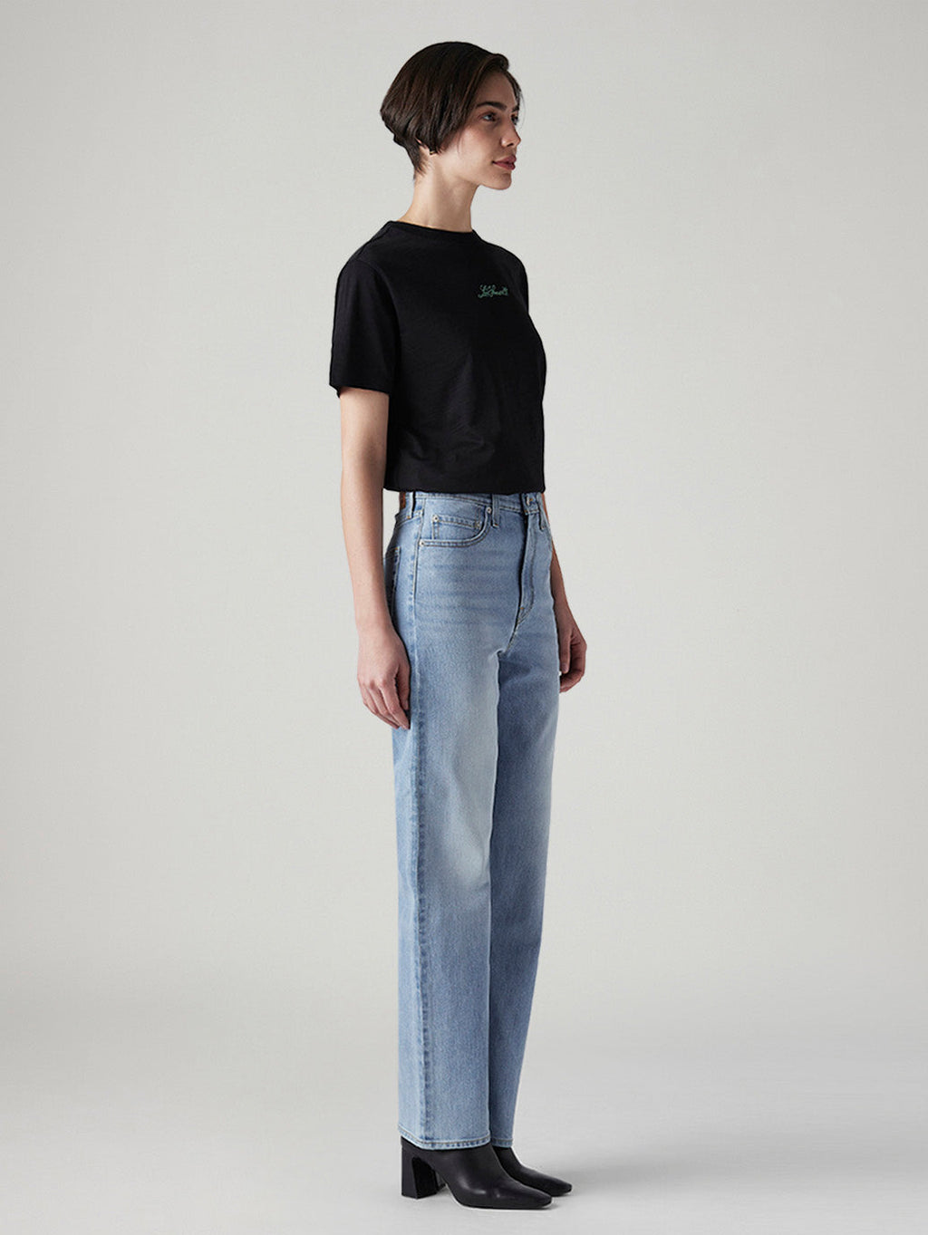 Women's Light Indigo Ribcage Straight Fit High Rise Jeans