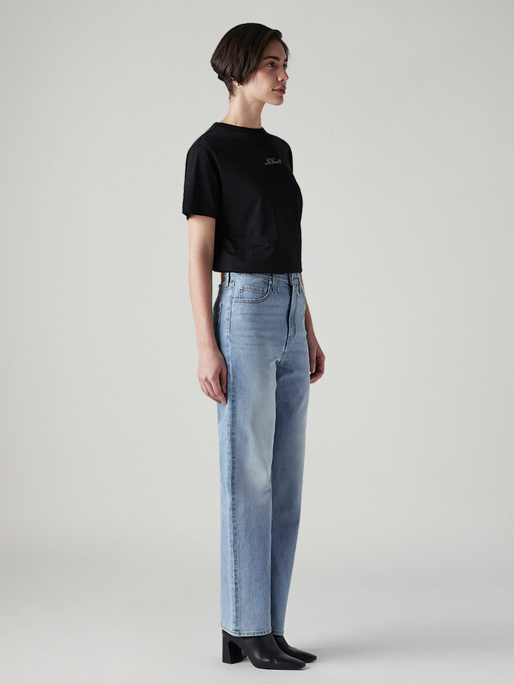 Women's Light Indigo Ribcage Straight Fit High Rise Jeans