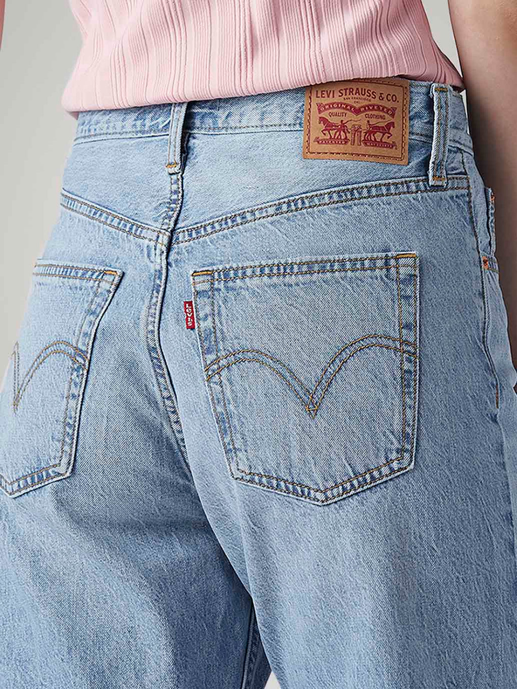 Women's Light Indigo Ribcage Straight Fit High Rise Jeans