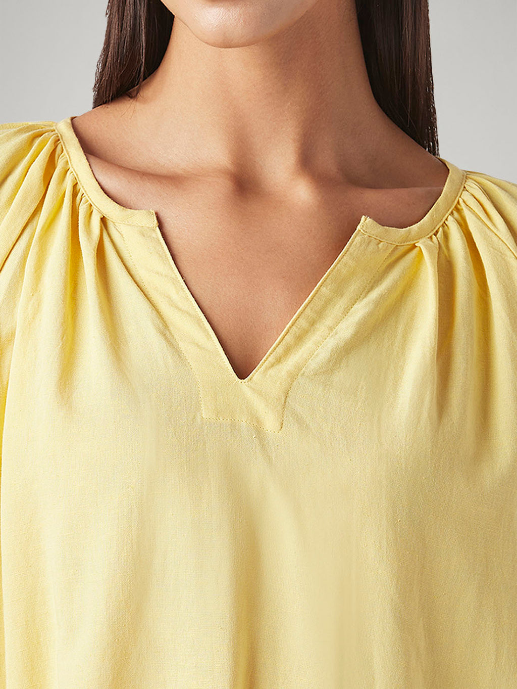 Women's Solid Regular Fit Linen Top