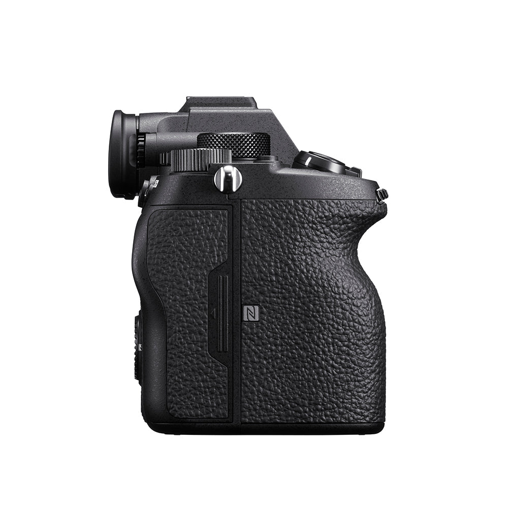 Sony α7R IV 35 mm Full-Frame Mirrorless Camera (ILCE-7RM4a) | 61 MP  Mirrorless Camera, 10 FPS, 4K/30p