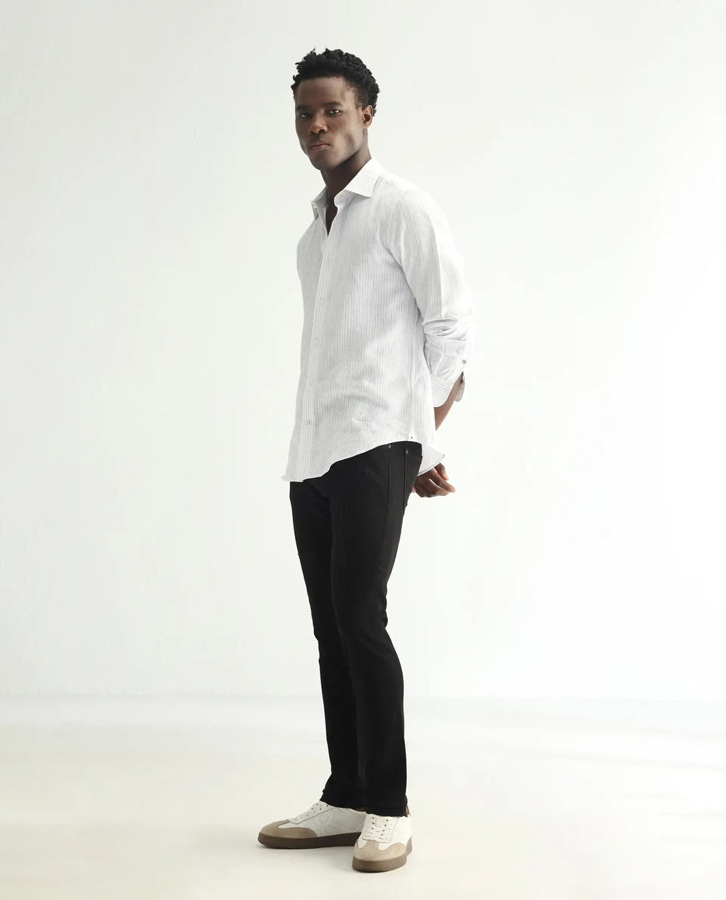Rare Rabbit Men's Astred Black Cotton Plain Hawk Slim Fit Jeans