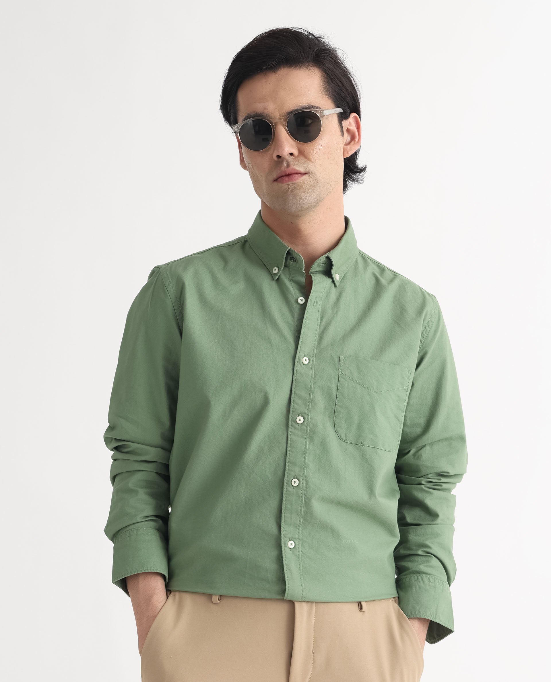 Rare Rabbit Men's Auxfo Green Cotton Plain Regular Fit Full Sleeve Button-Down Collar Shirt