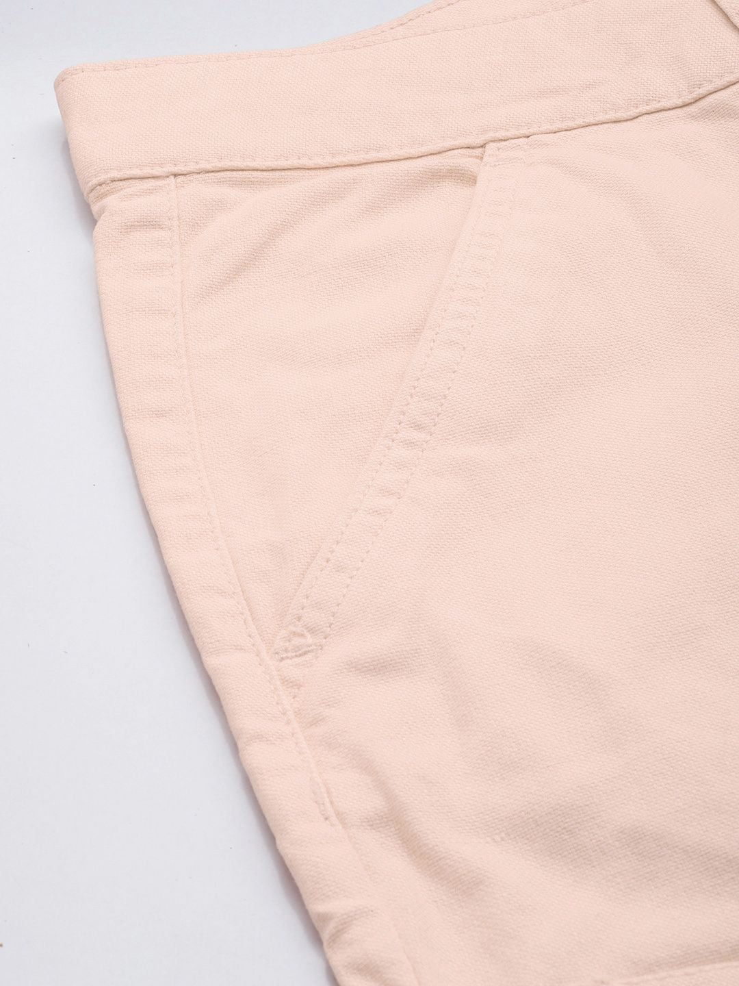 Men's Mellow Peach Relaxed Fit Solid Utility Shorts