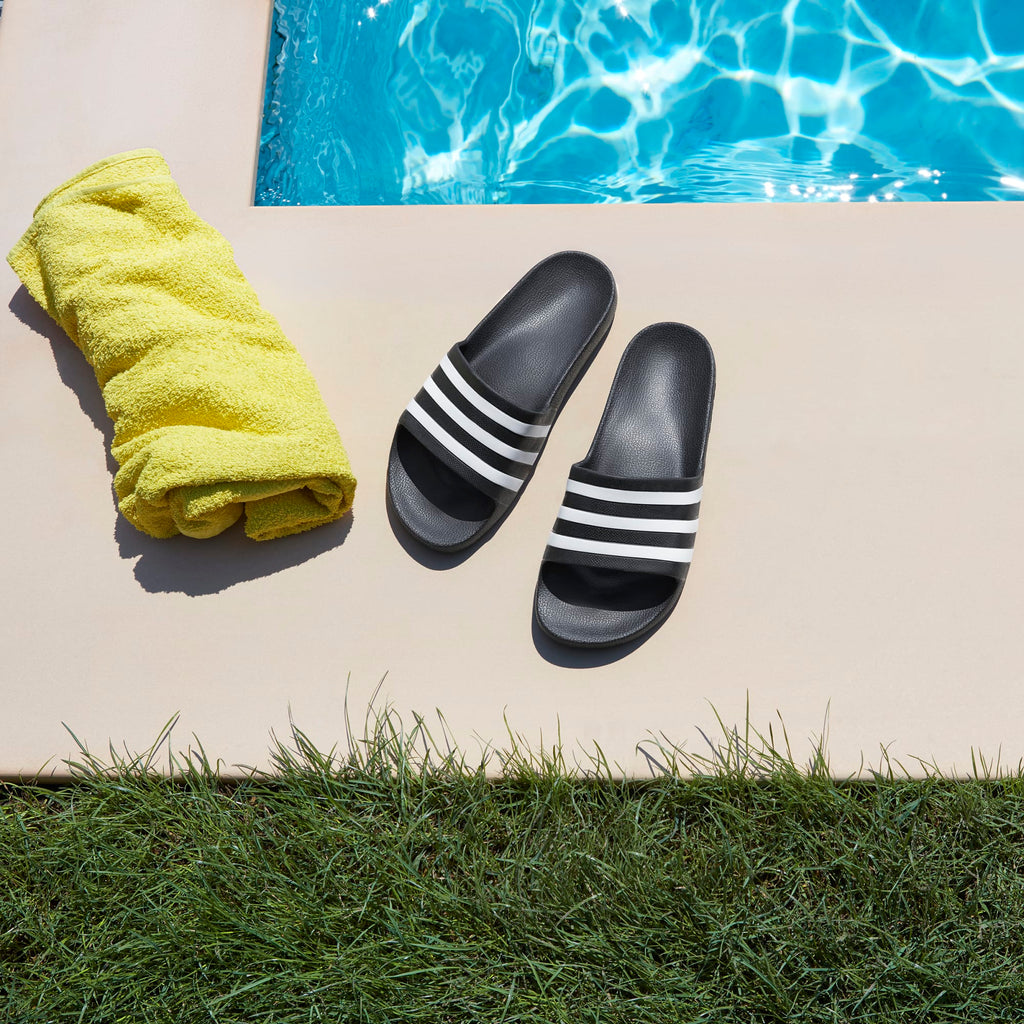 Adilette Aqua Slides