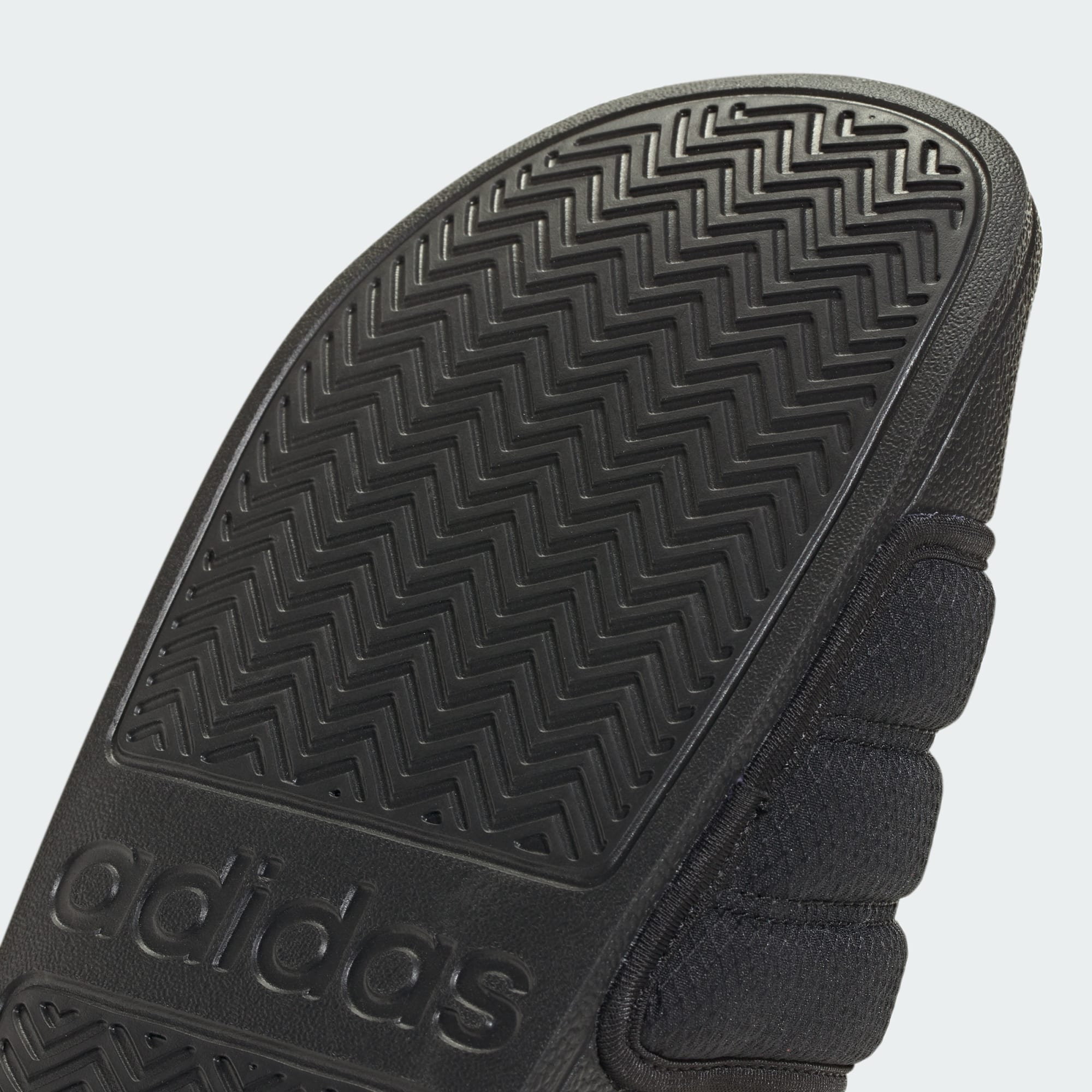 Adilette Noshower Slides