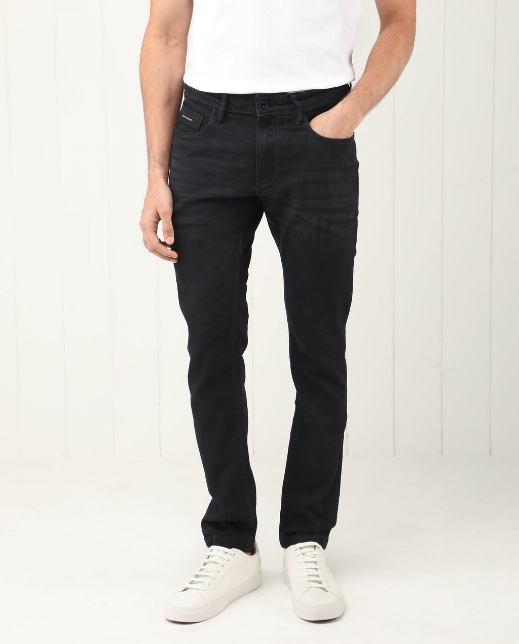 Rare Rabbit Men's Benoit Black Cotton Plain Hawk Slim Fit Jeans