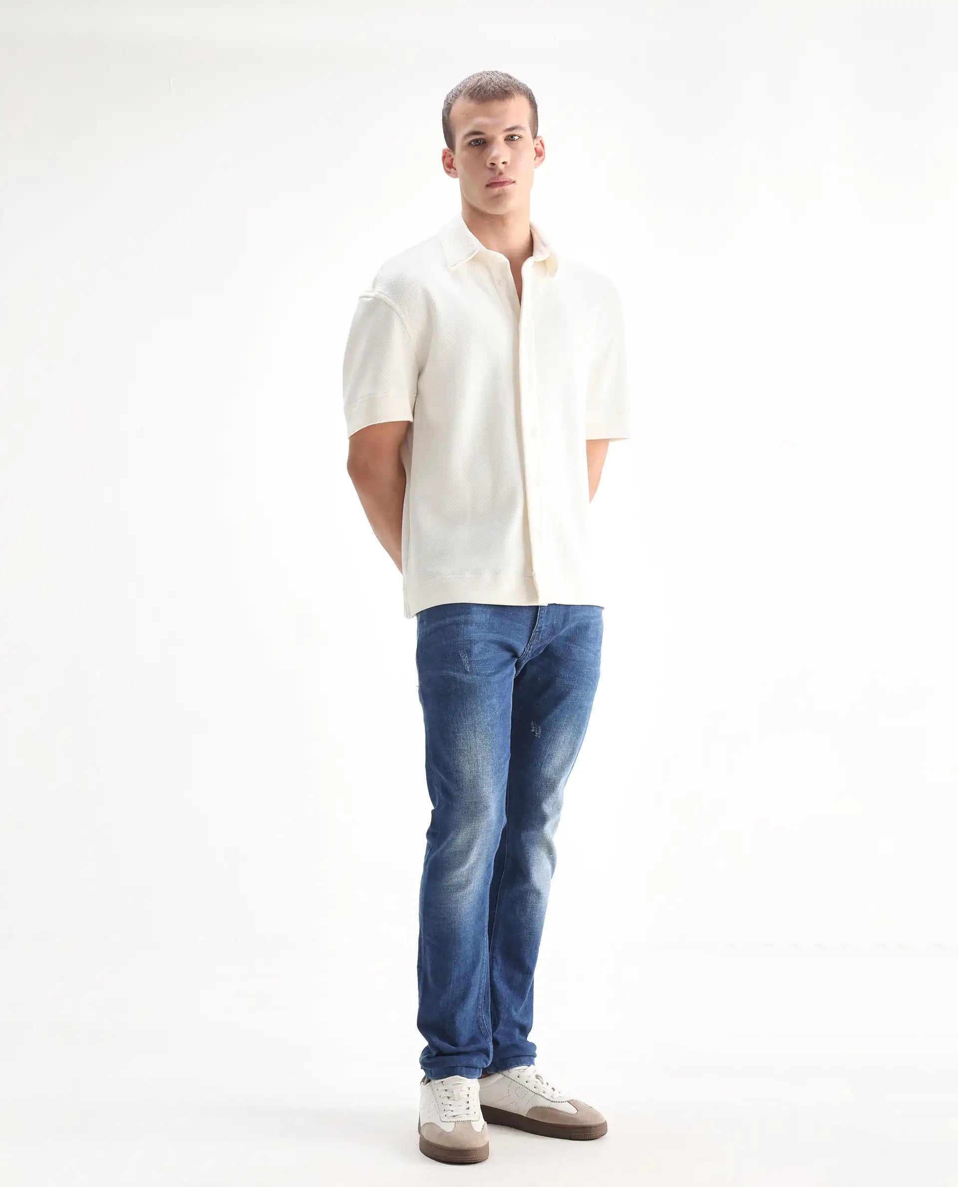 Rare Rabbit Men's Calca Blue Cotton Plain Hawk Slim Fit Jeans