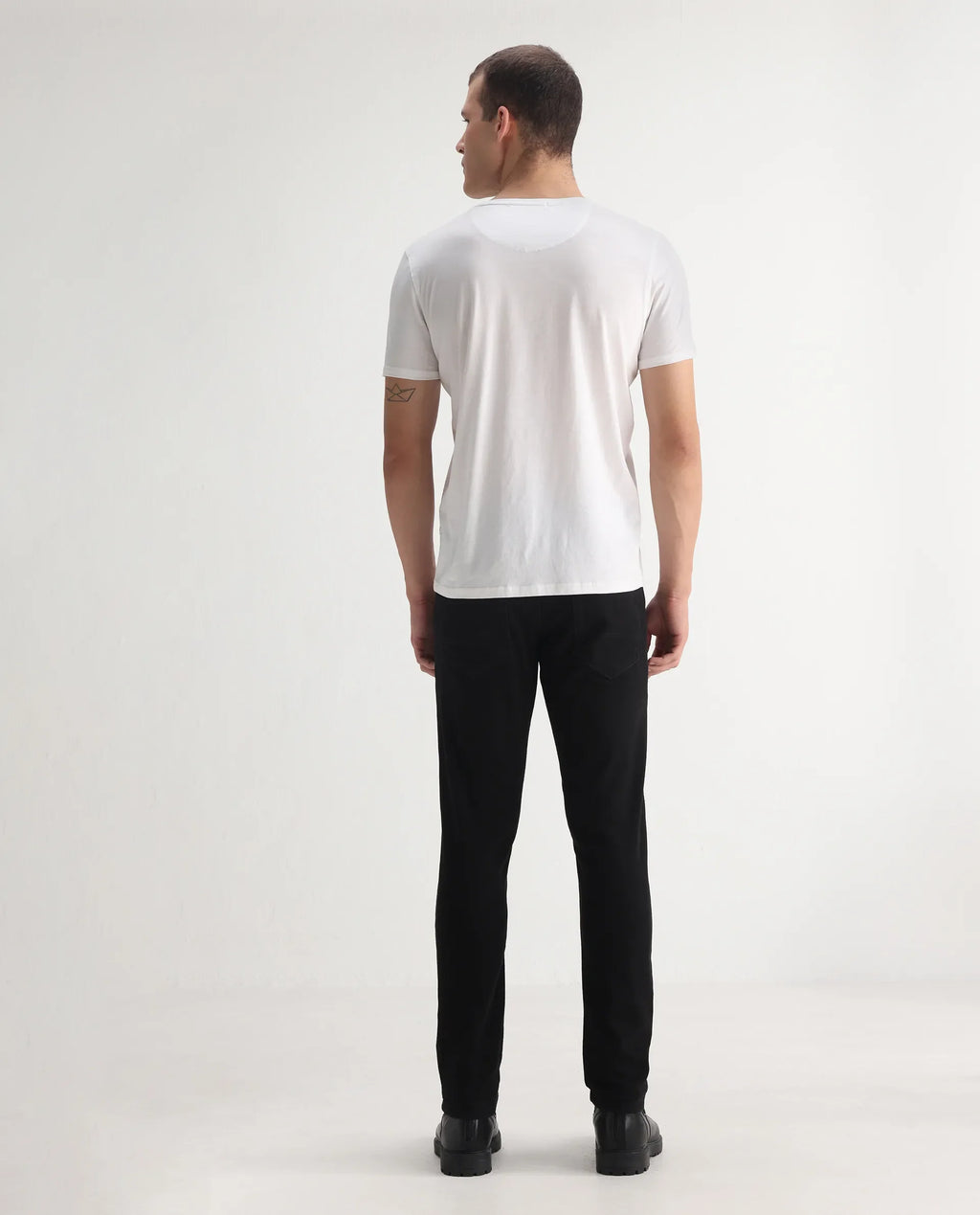 Rare Rabbit Men's Divi Black Cotton Plain Hawk Slim Fit Jeans