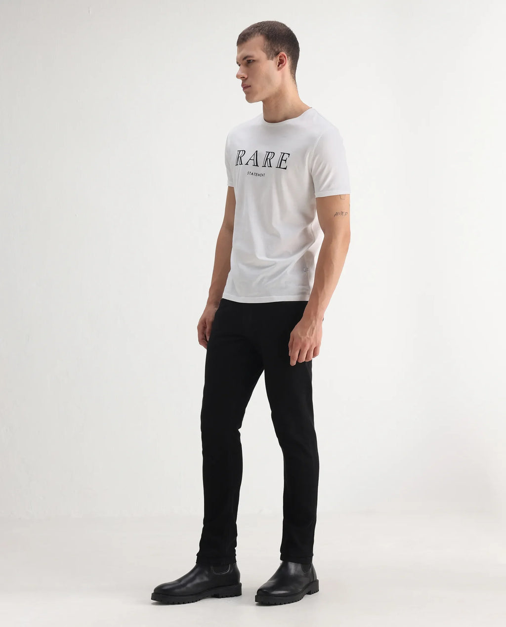 Rare Rabbit Men's Divi Black Cotton Plain Hawk Slim Fit Jeans