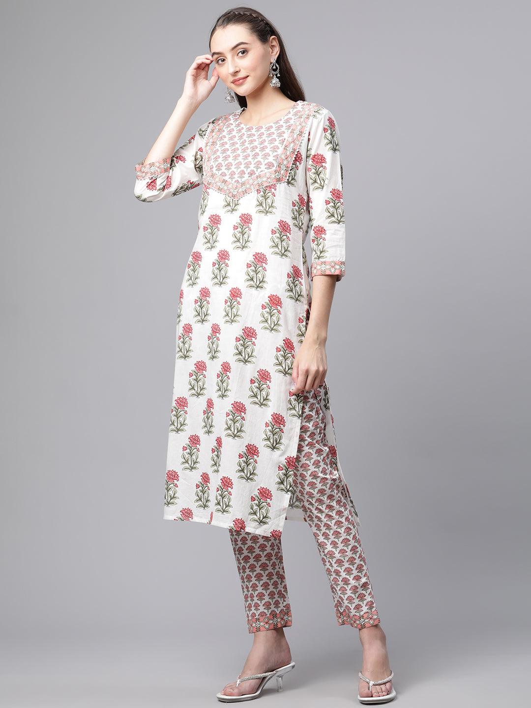 Divena White Floral Kurta pant set with Mulmul Dupatta