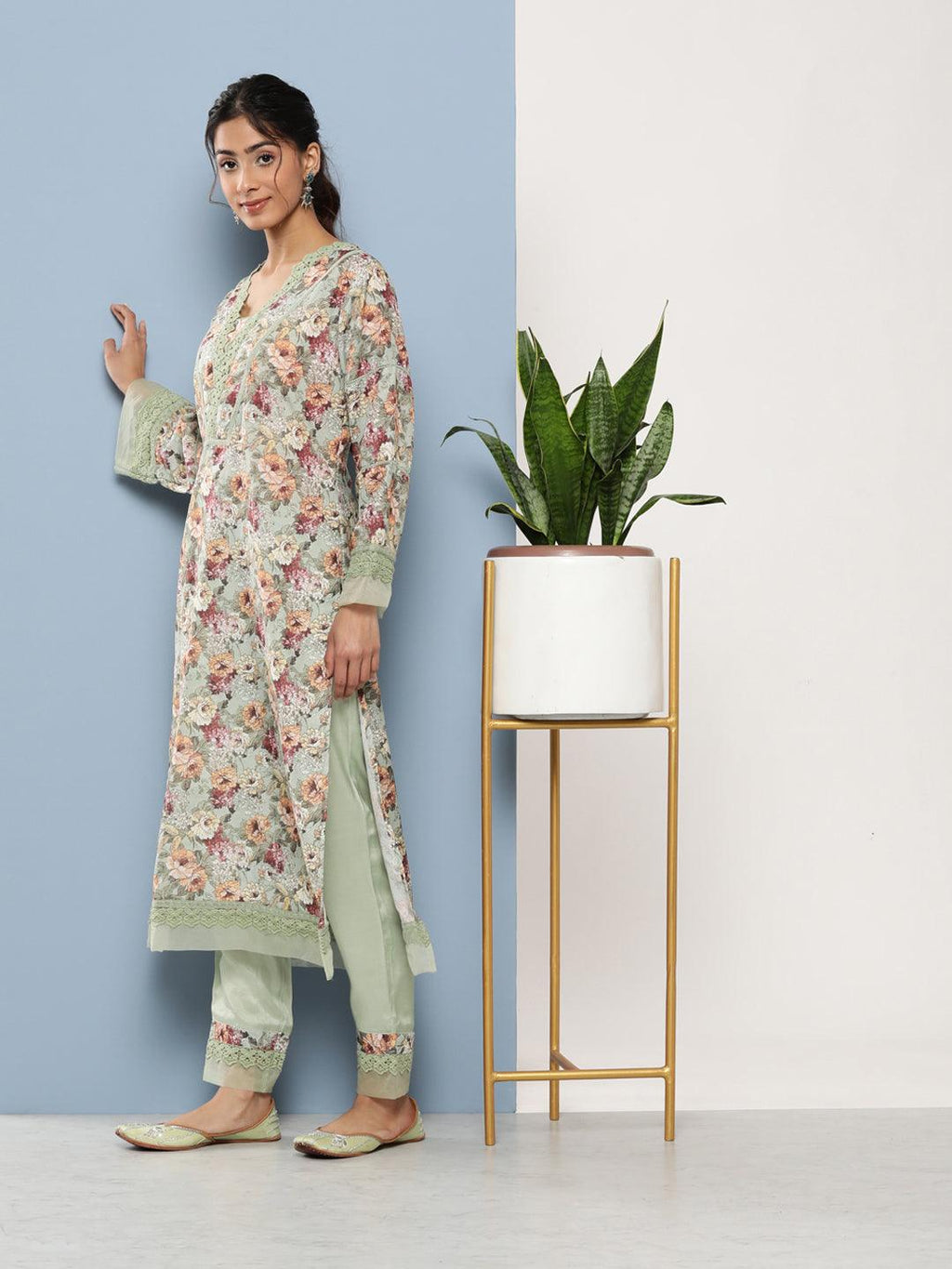 Divena Poly Chanderi Floral Printed Kurta Pant Set with Organza Dupatta