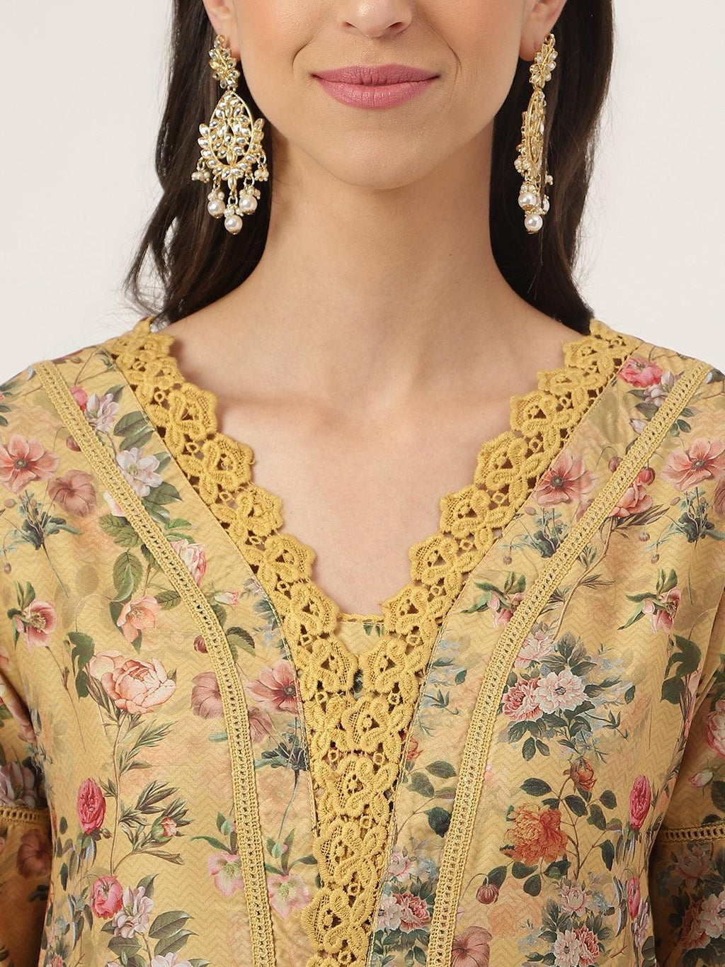 Divena Poly Chanderi Floral Printed Kurta Pant Set with Organza Dupatta
