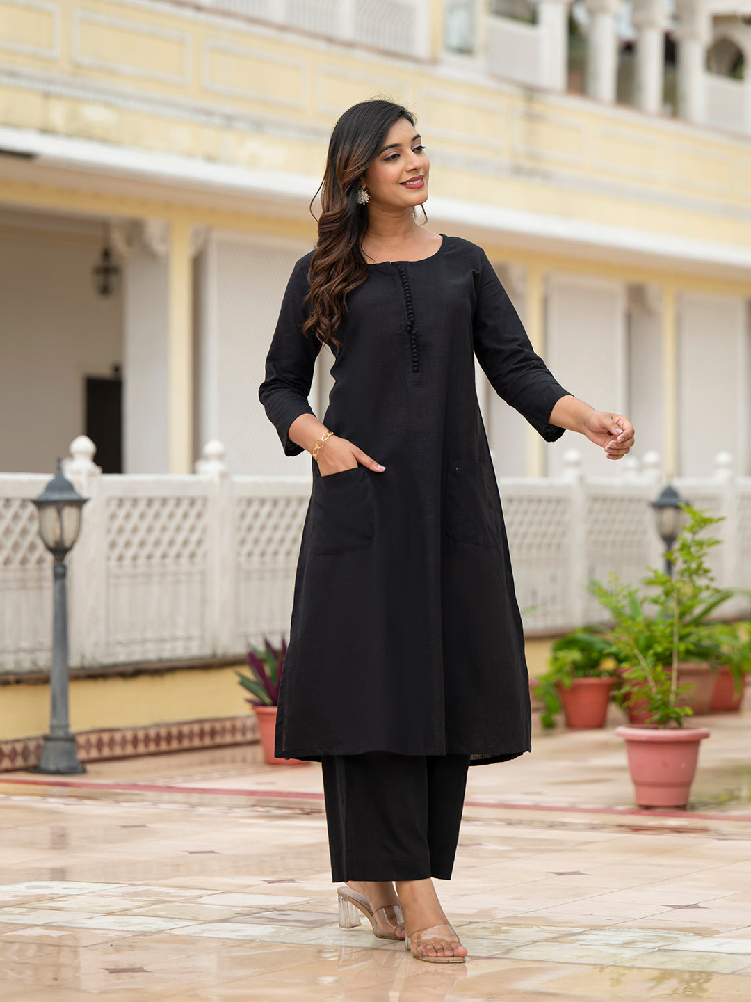 Divena Black Solid Cotton Kurta Palazzo Set