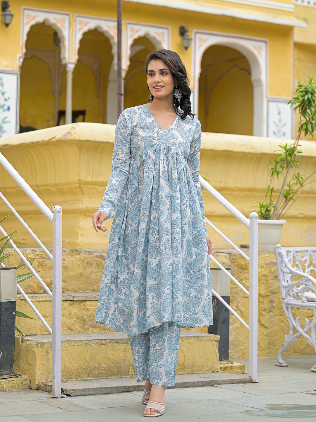 Divena White Cotton Paisley Printed Kurta Pant Set With Dupatta