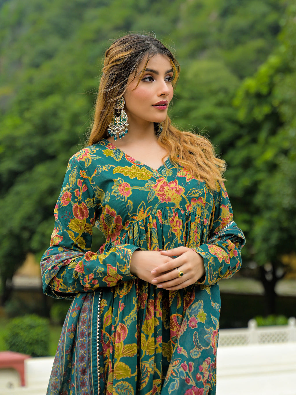 Divena Dark Green Cotton Straight Kurta Pant With Dupatta