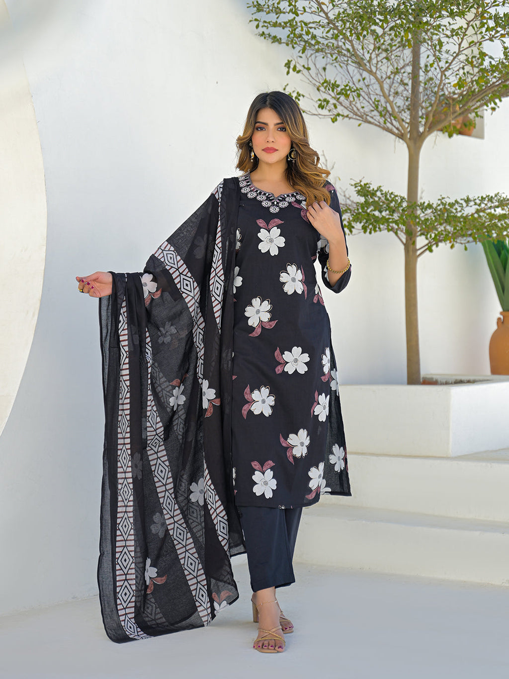 Divena Black Round Neck Floral Cotton Straight Kurta Pant Set With Dupatta