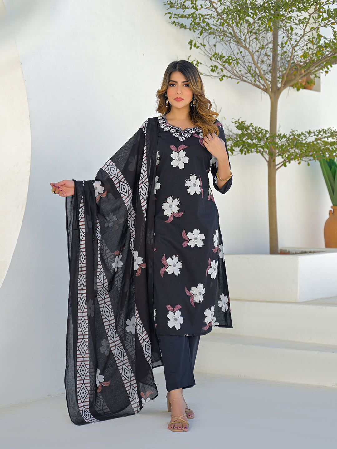 Divena Black Round Neck Floral Cotton Straight Kurta Pant Set With Dupatta