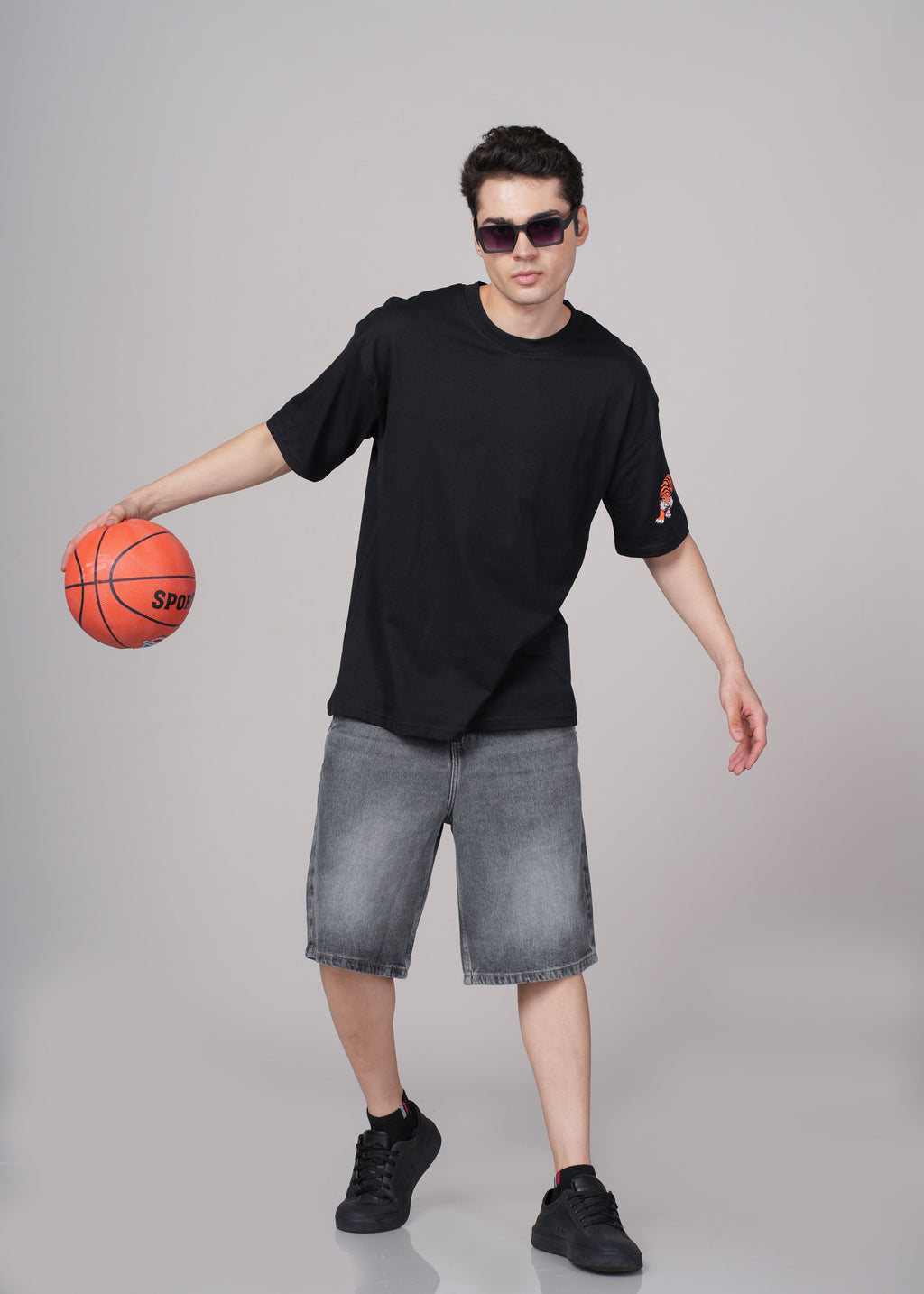 Men Black Graphic Cotton Oversized T-Shirt