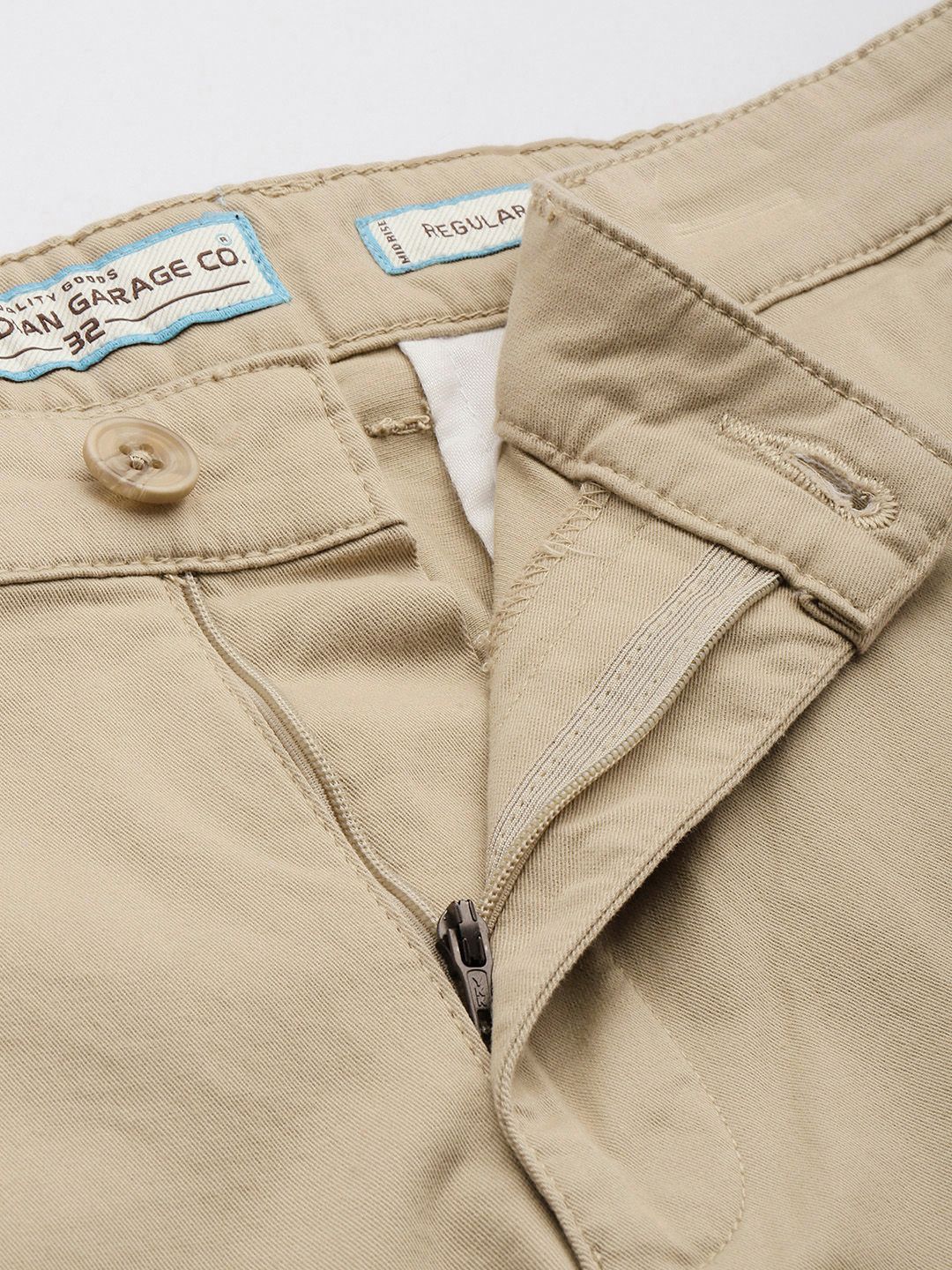 Men's Beige Regular Fit Solid Casual Shorts