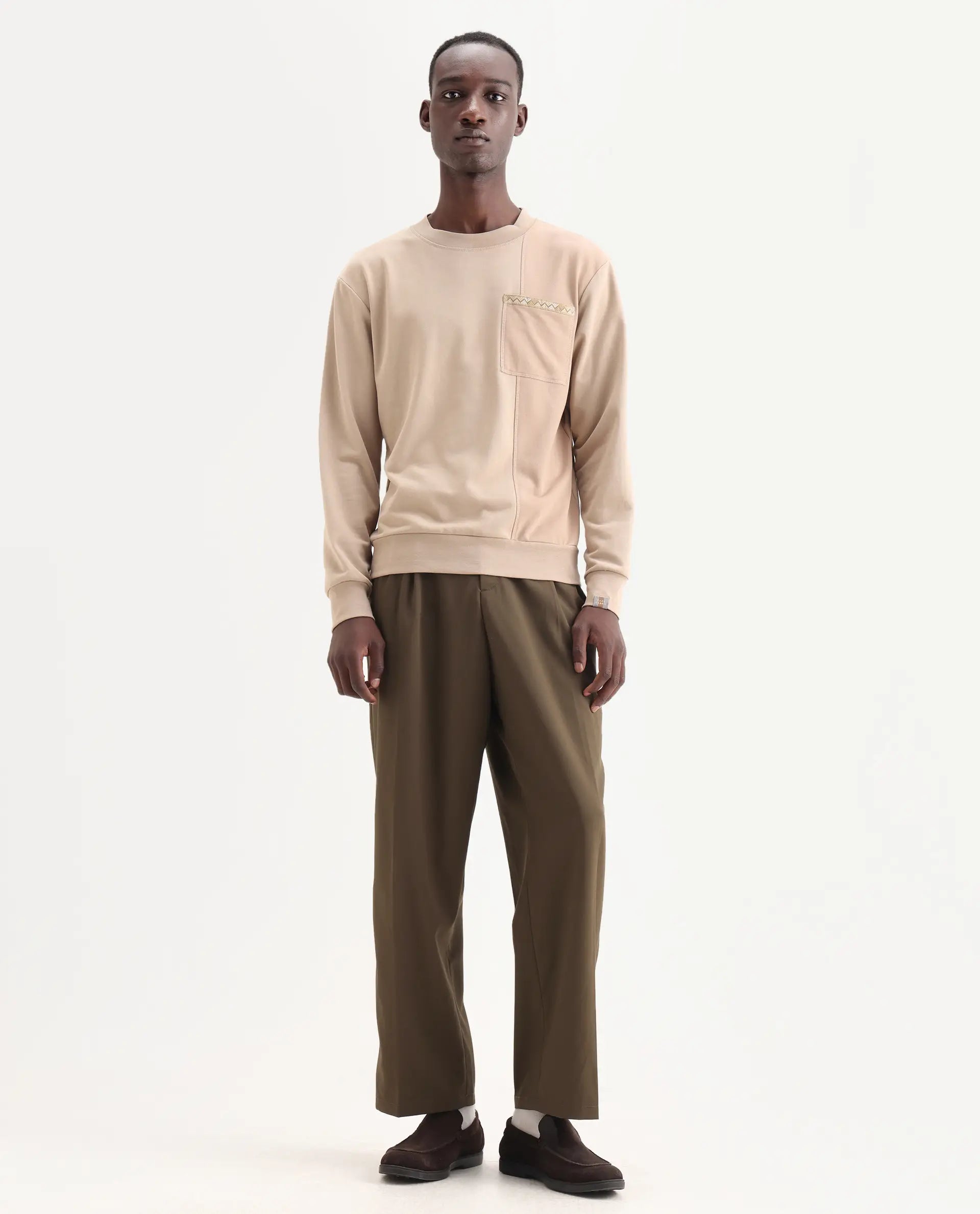 Rare Rabbit Men's Enzot Olive Cotton Plain Relaxed Fit Trouser
