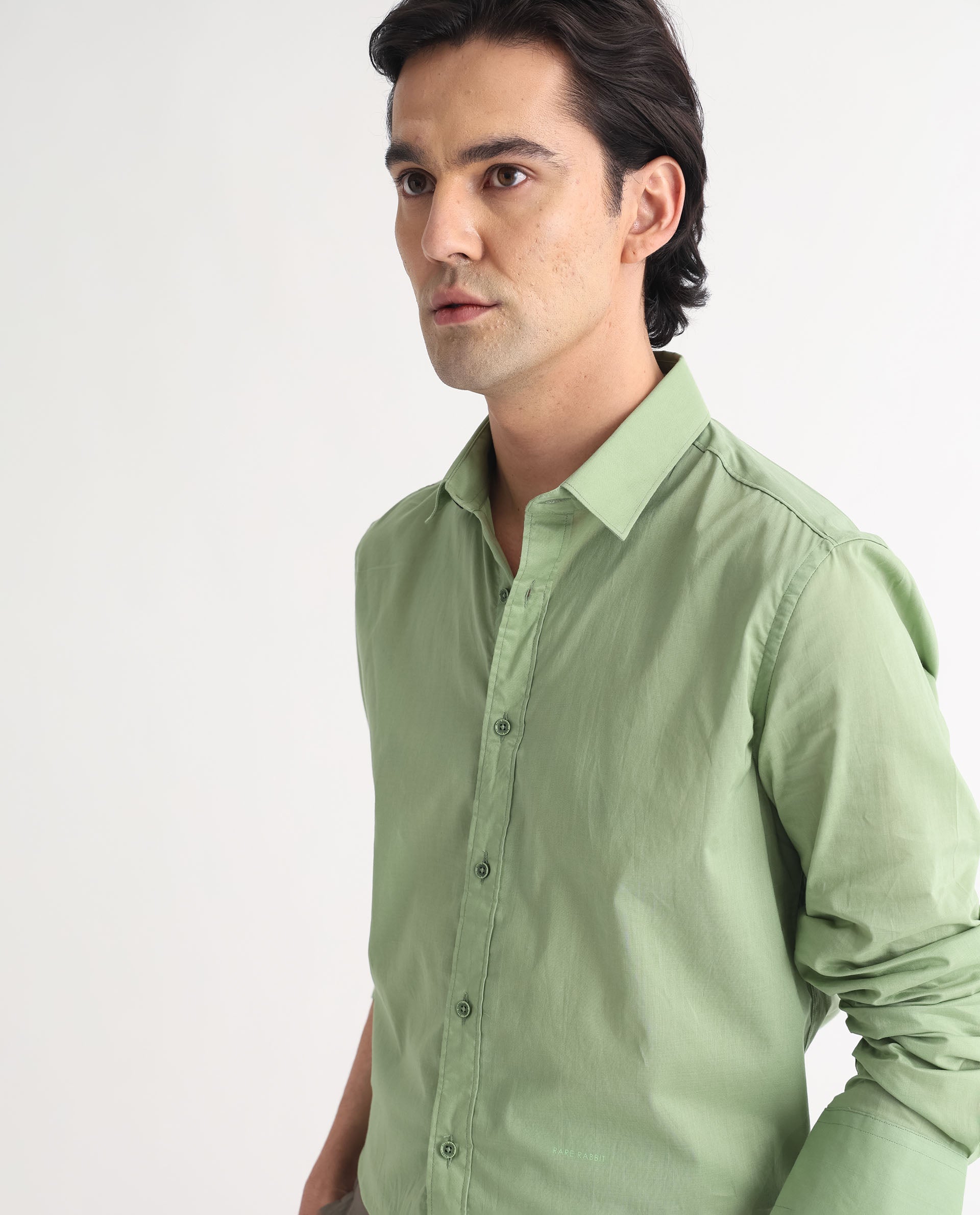 Rare Rabbit Men's Fullslee Green Cotton Plain Tailored Fit Full Sleeve Collared Shirt