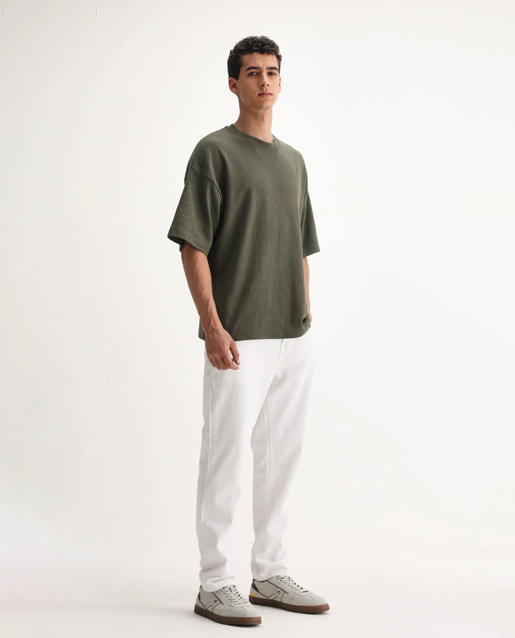 Rare Rabbit Men's Gleb White Cotton Plain Kurt Carrot Fit Jeans