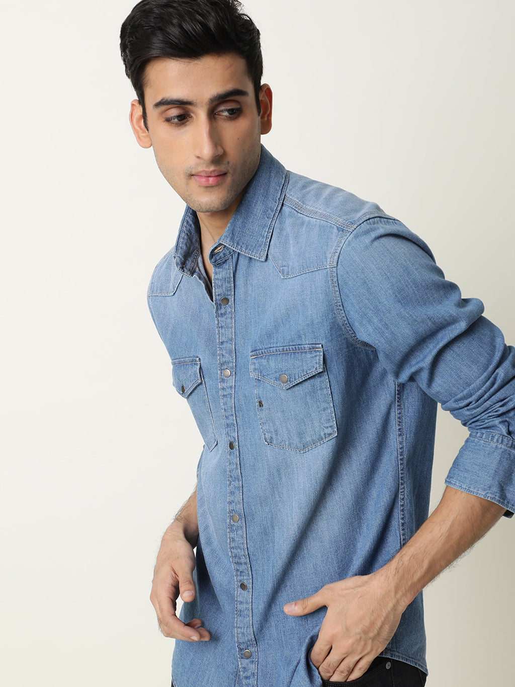 Rare Rabbit Men's Taison Light Blue Cotton Plain Regular Fit Full Sleeve Spread Collar Shirt