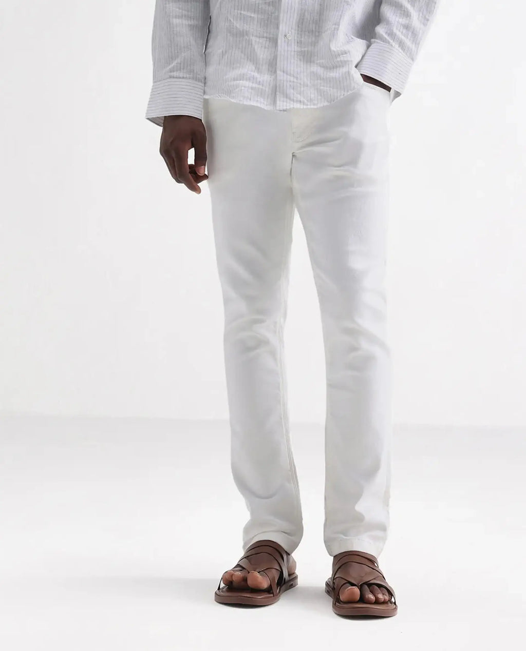 Rare Rabbit Men's Meymac White Cotton Plain Hawk Slim Fit Jeans