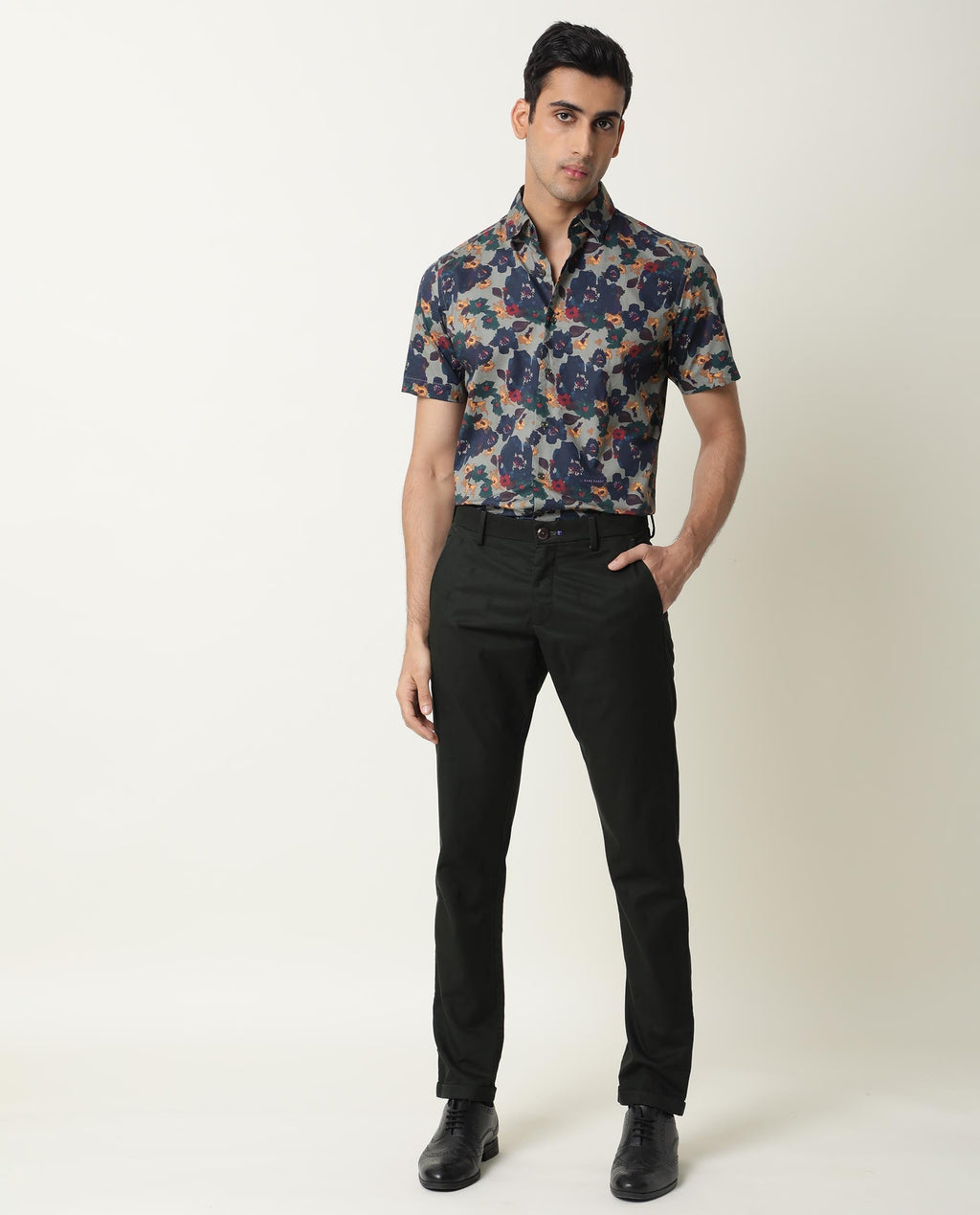 Rare Rabbit Men's Vishh Green Cotton Floral Print Regular Fit Half Sleeve Collared Shirt