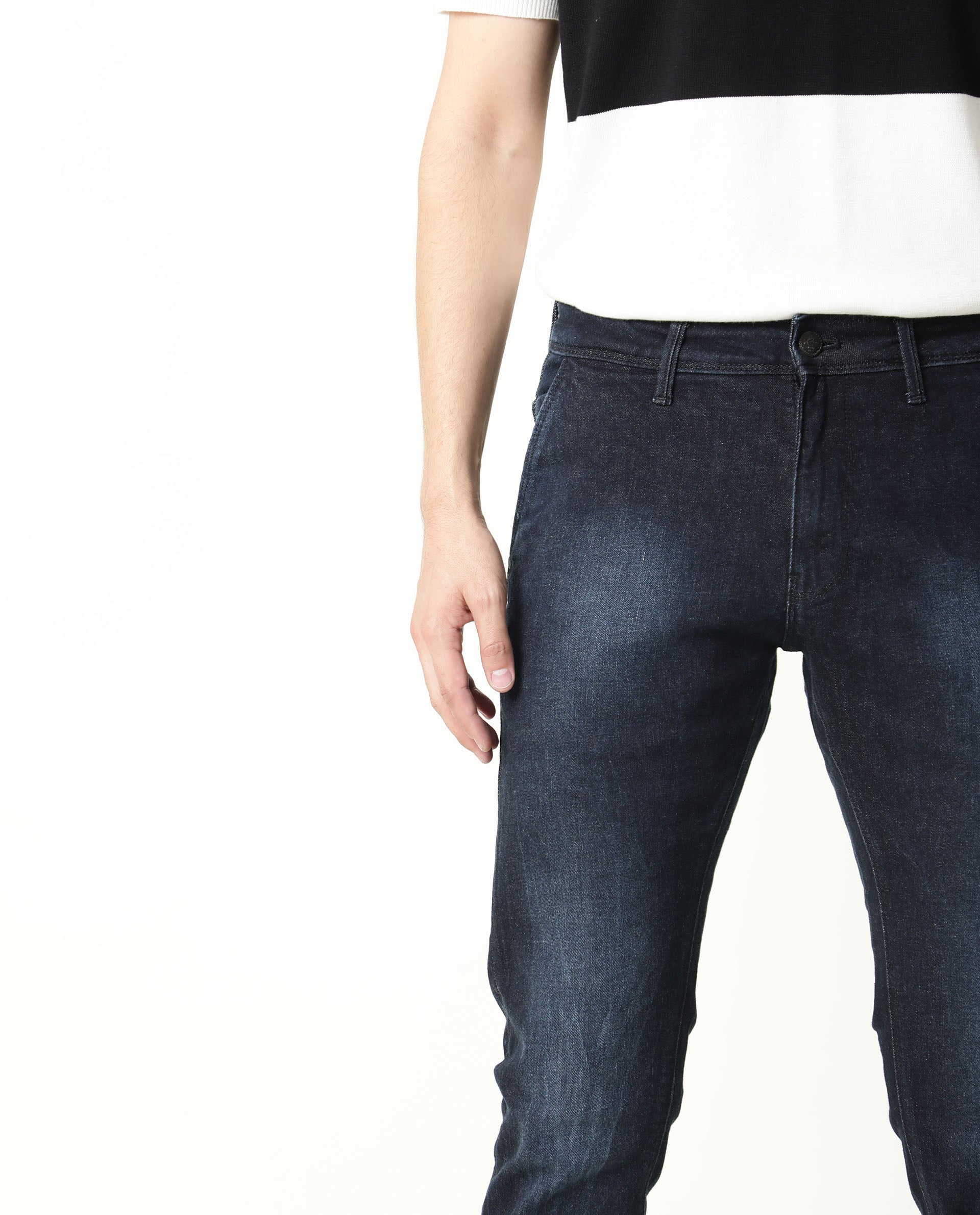 Rare Rabbit Men's Cumbri Black Cotton Plain Hawk Slim Fit Jeans