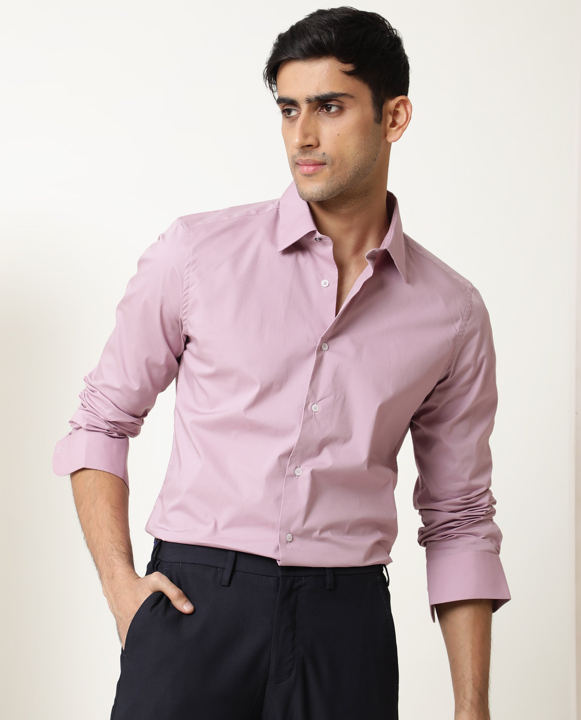 Rare Rabbit Men's Neutons Pink Cotton Plain Regular Fit Full Sleeve Collared Shirt
