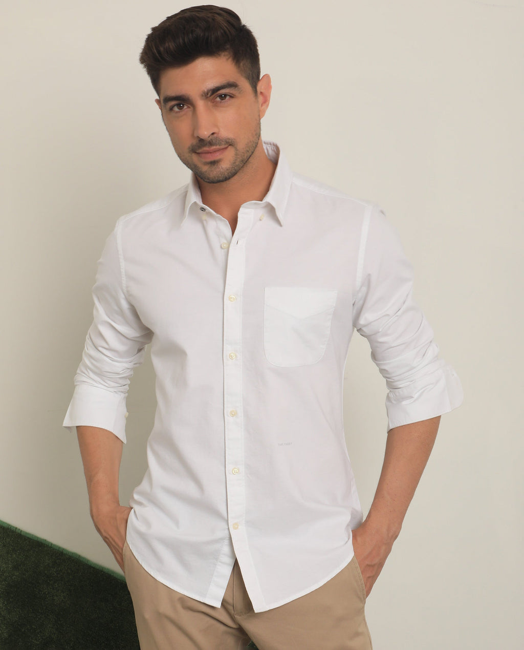 Rare Rabbit Men's Auxfo White Cotton Plain Regular Fit Full Sleeve Collared Shirt