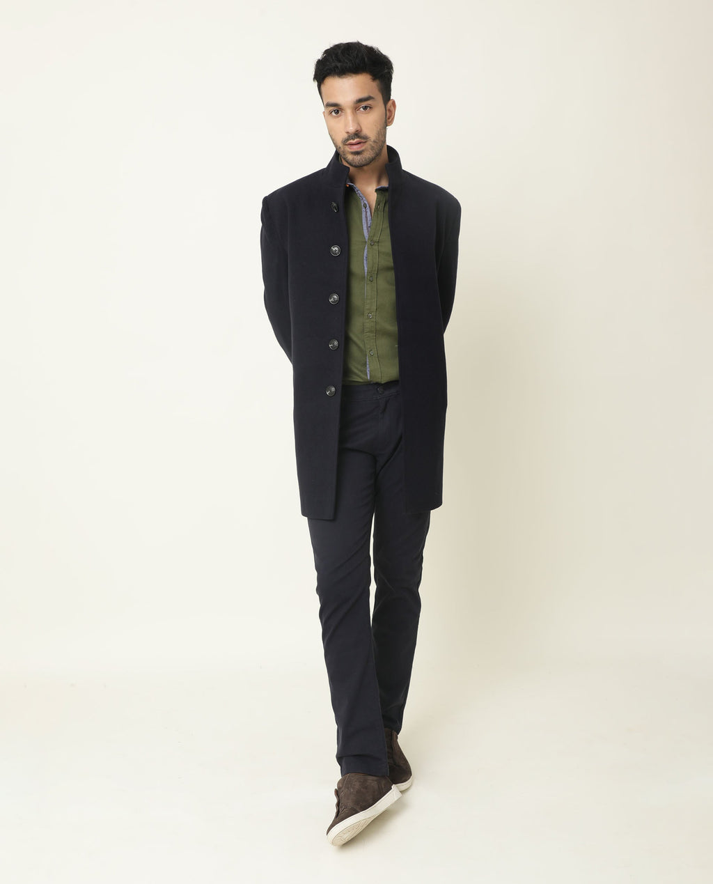 Rare Rabbit Men's Mond Green Cotton Plain Regular Fit Full Sleeve Spread Collar Shirt