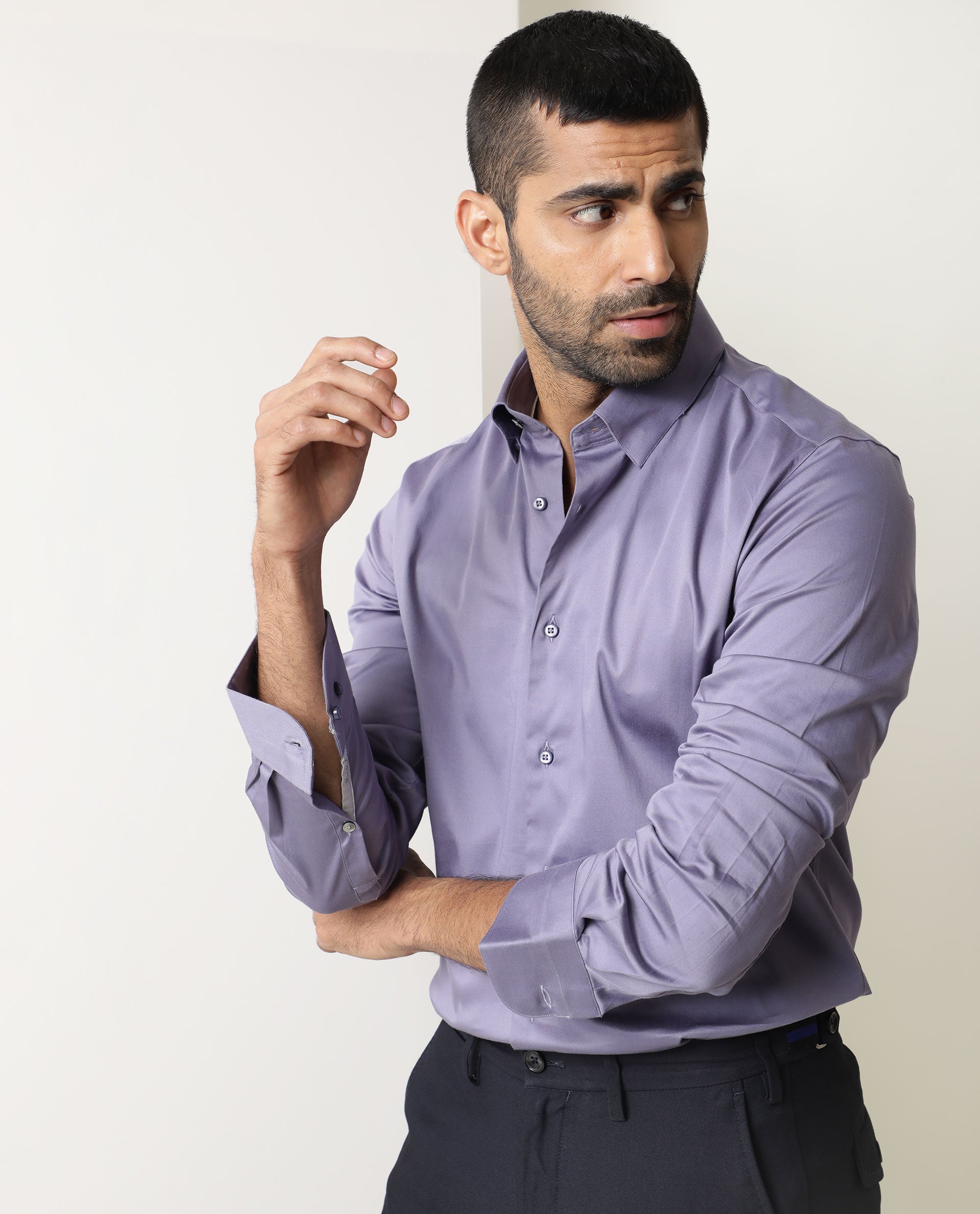 Rare Rabbit Men's Como Light Purple Satin Plain Regular Fit Full Sleeve Collared Shirt